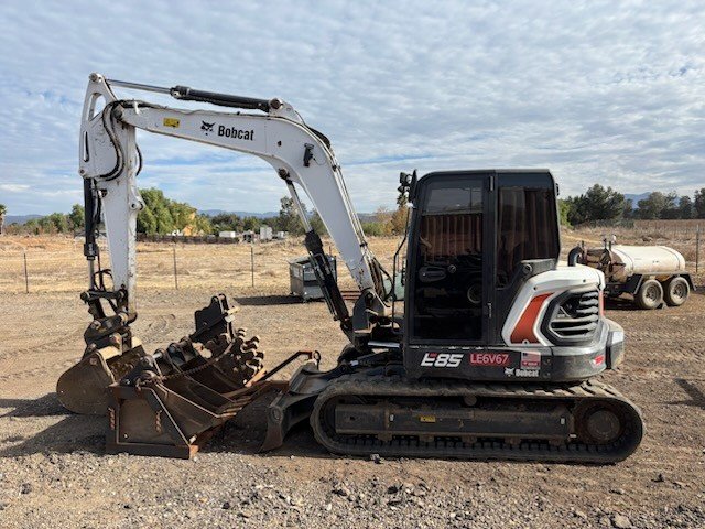 BOBCAT E85