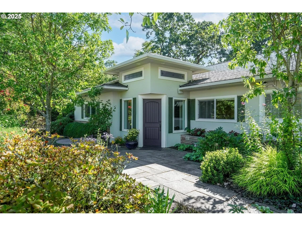 141 Cherry St Silverton OR 97381