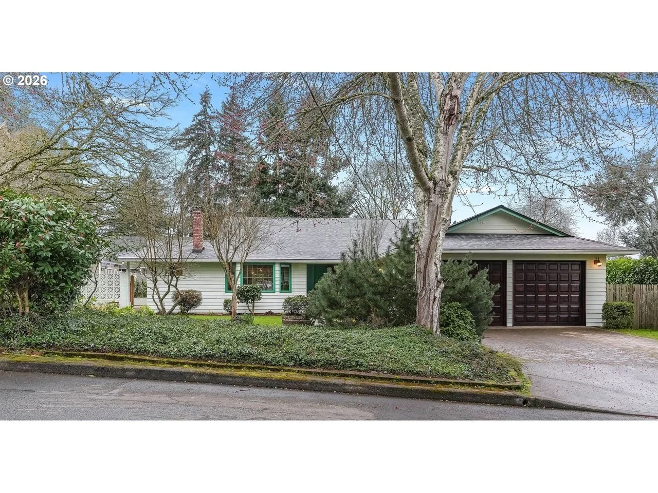 160 S Center St Silverton OR 97381