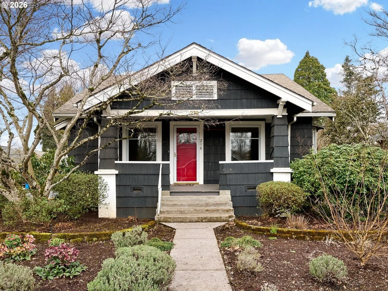 216 S James St Silverton OR 97381