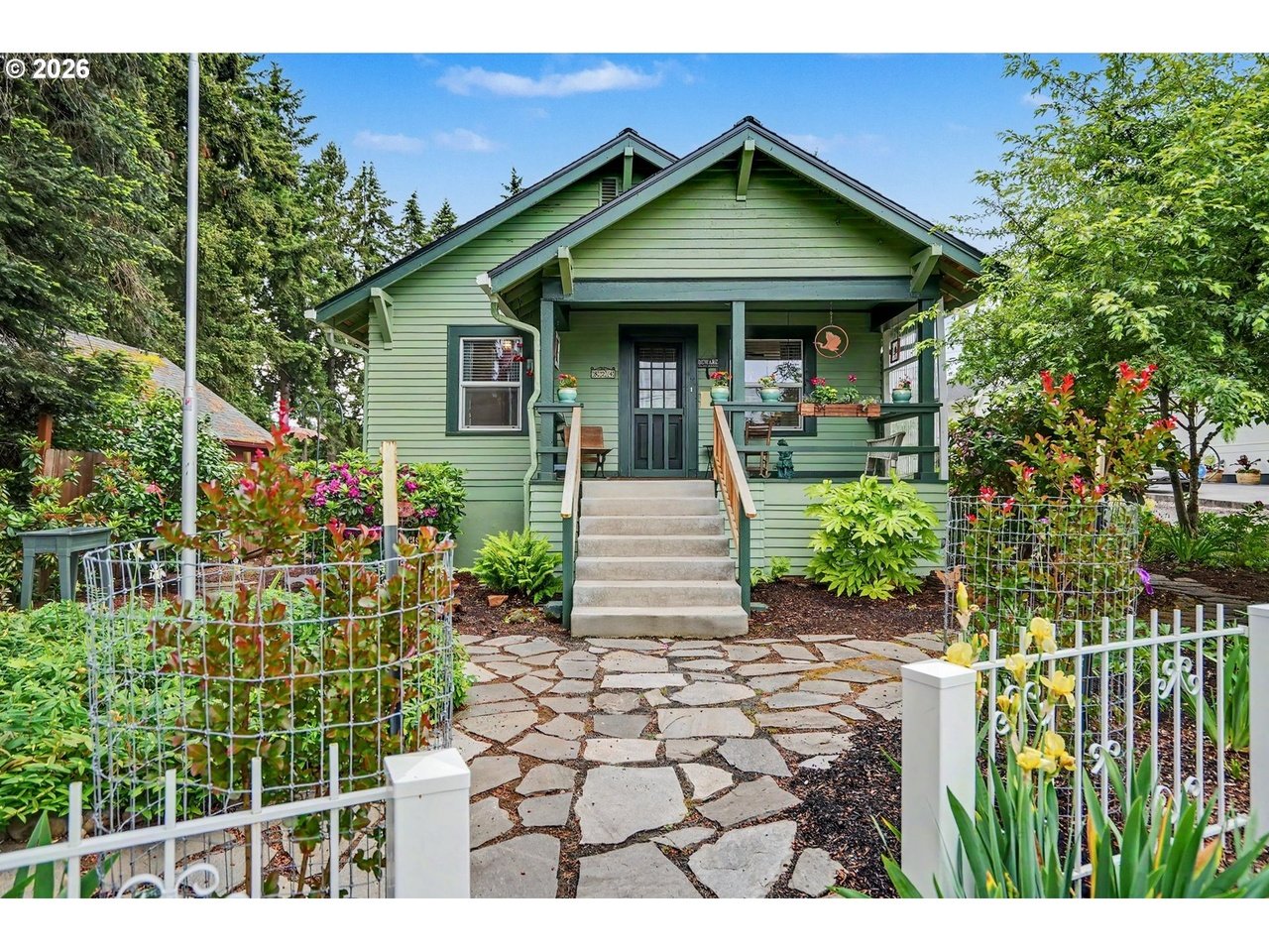 824 Chadwick St Silverton OR 97381