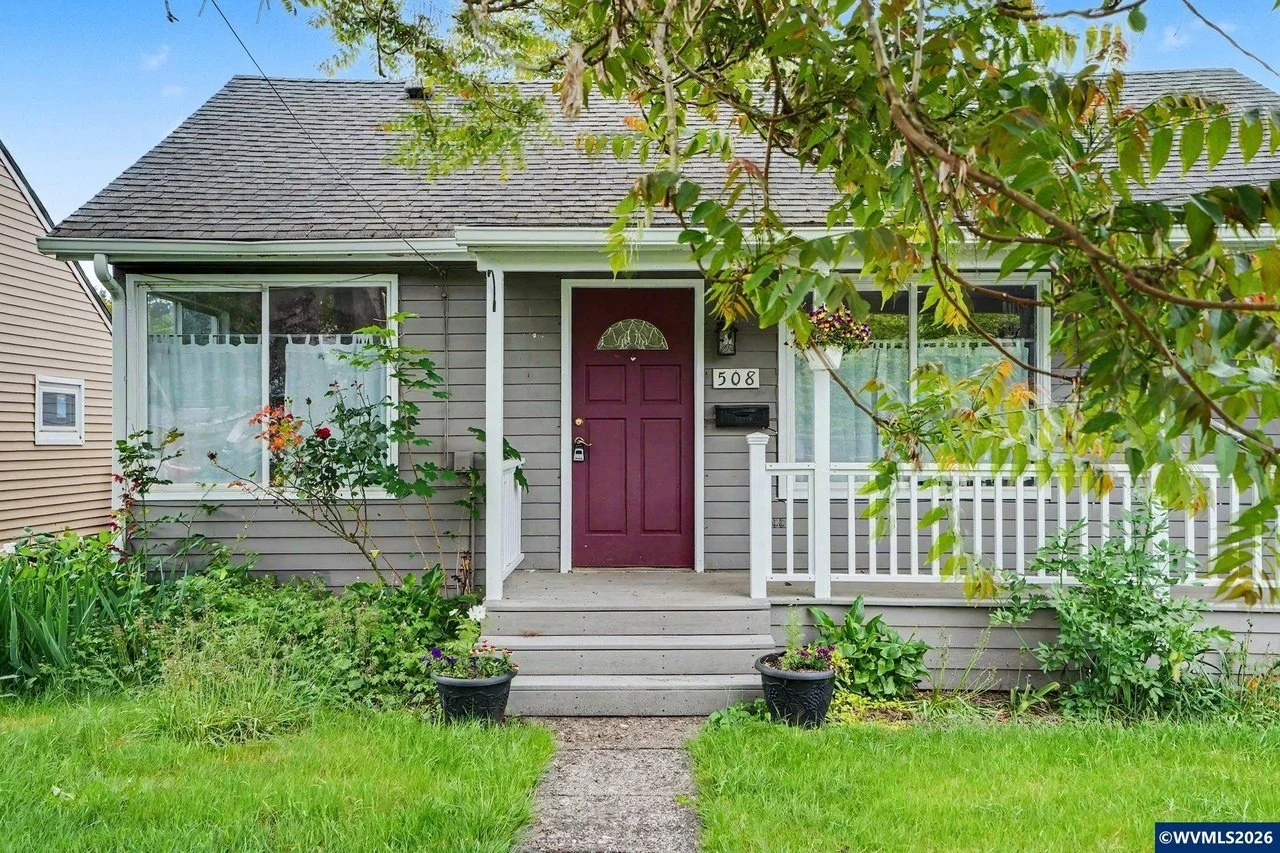 508 S 2nd St Silverton OR 97381