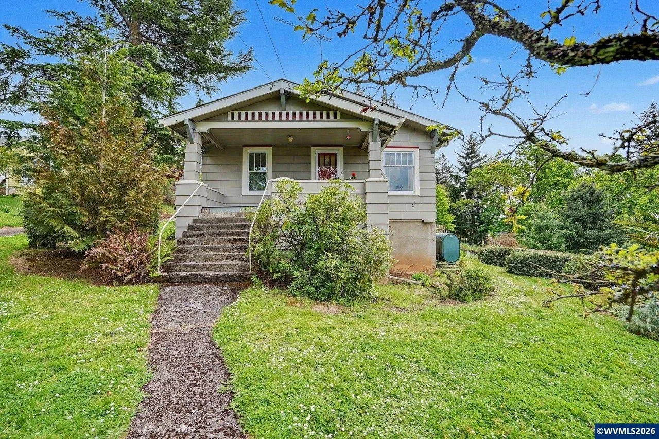 700 Oak St Silverton OR 97381