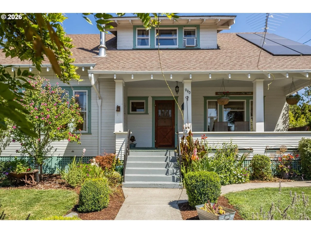990 Taylor St, Mount Angel, OR 97362