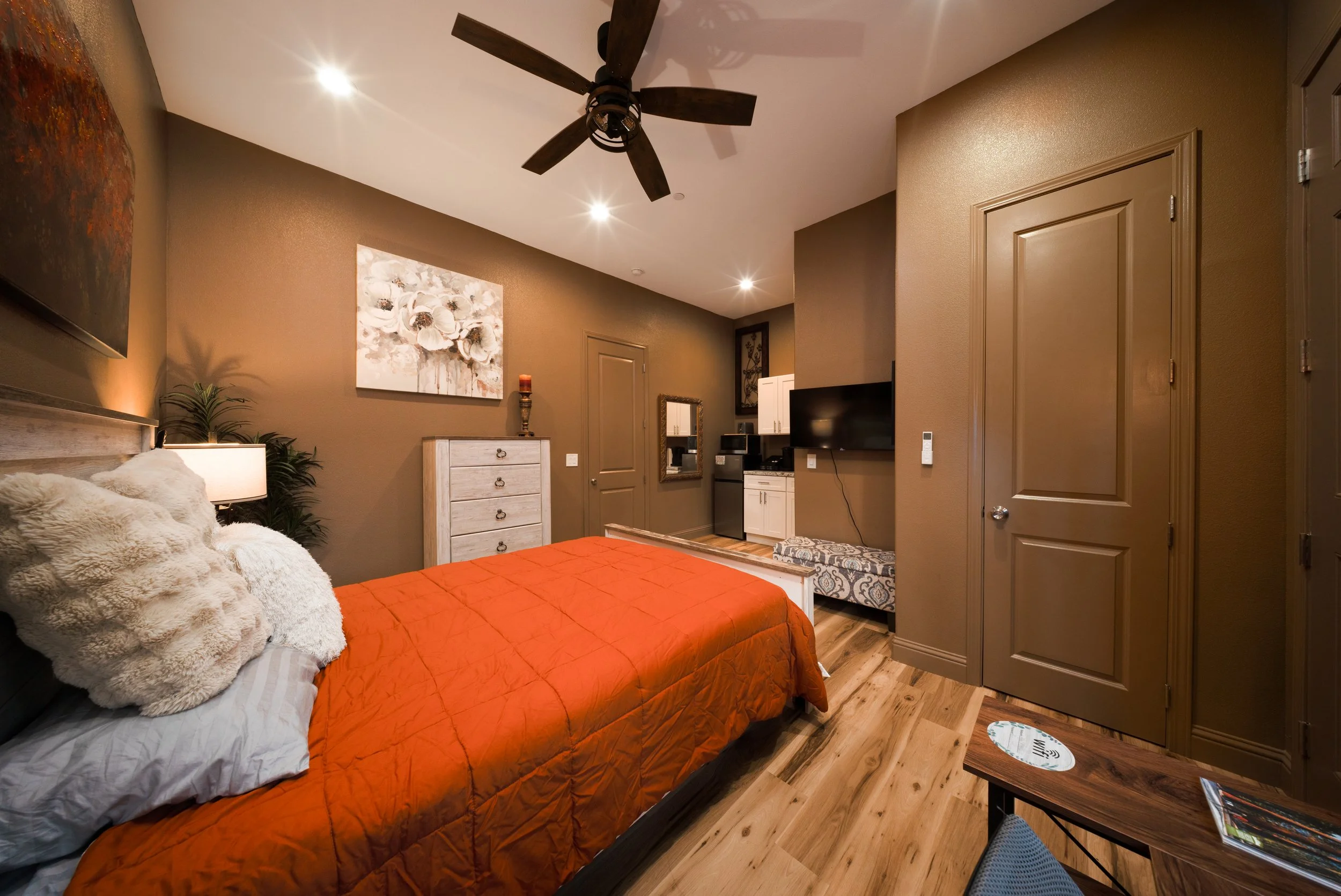 Suite 2 Master 1 V2.jpg