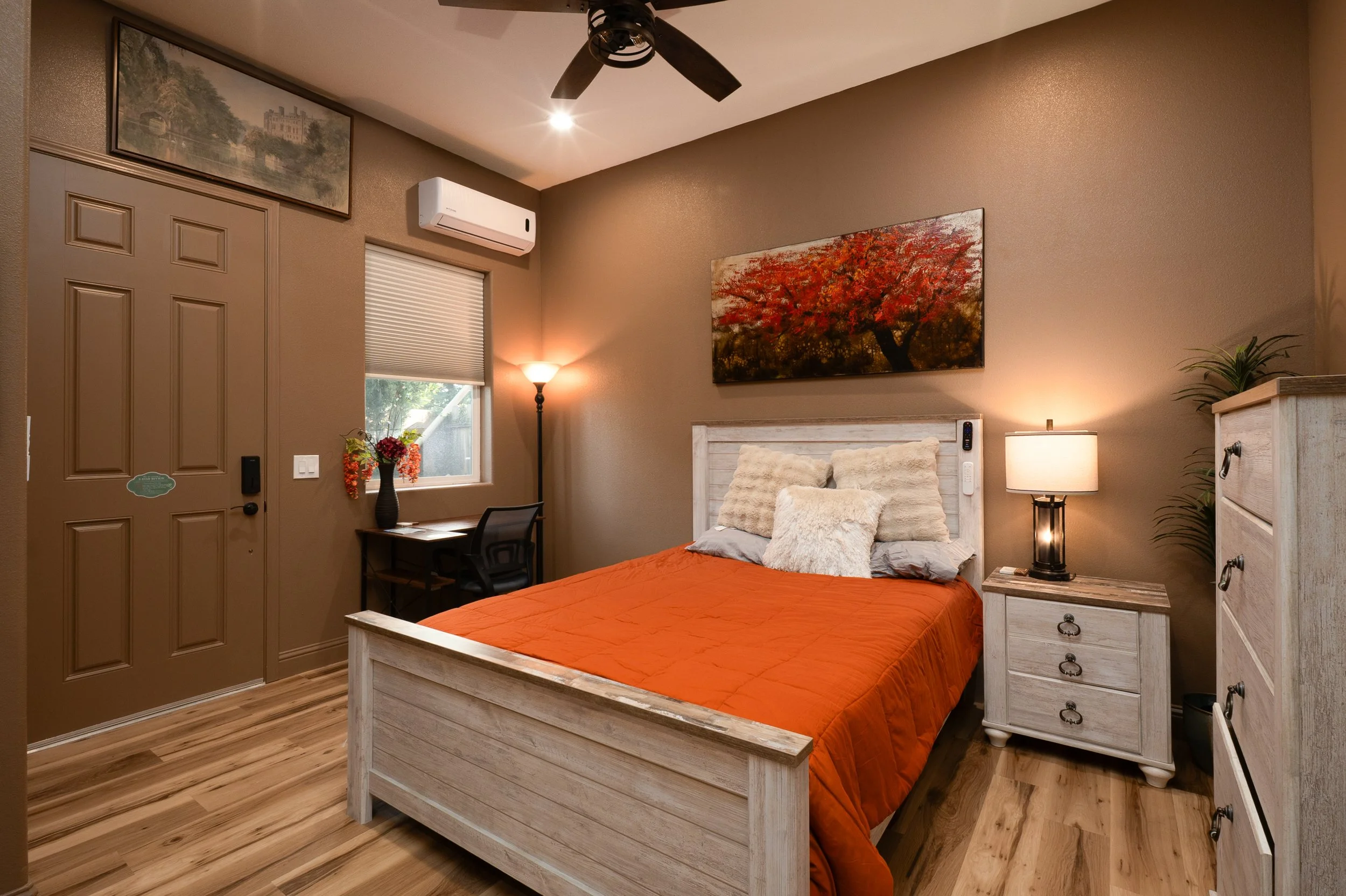 Suite 2 Master 1.jpg