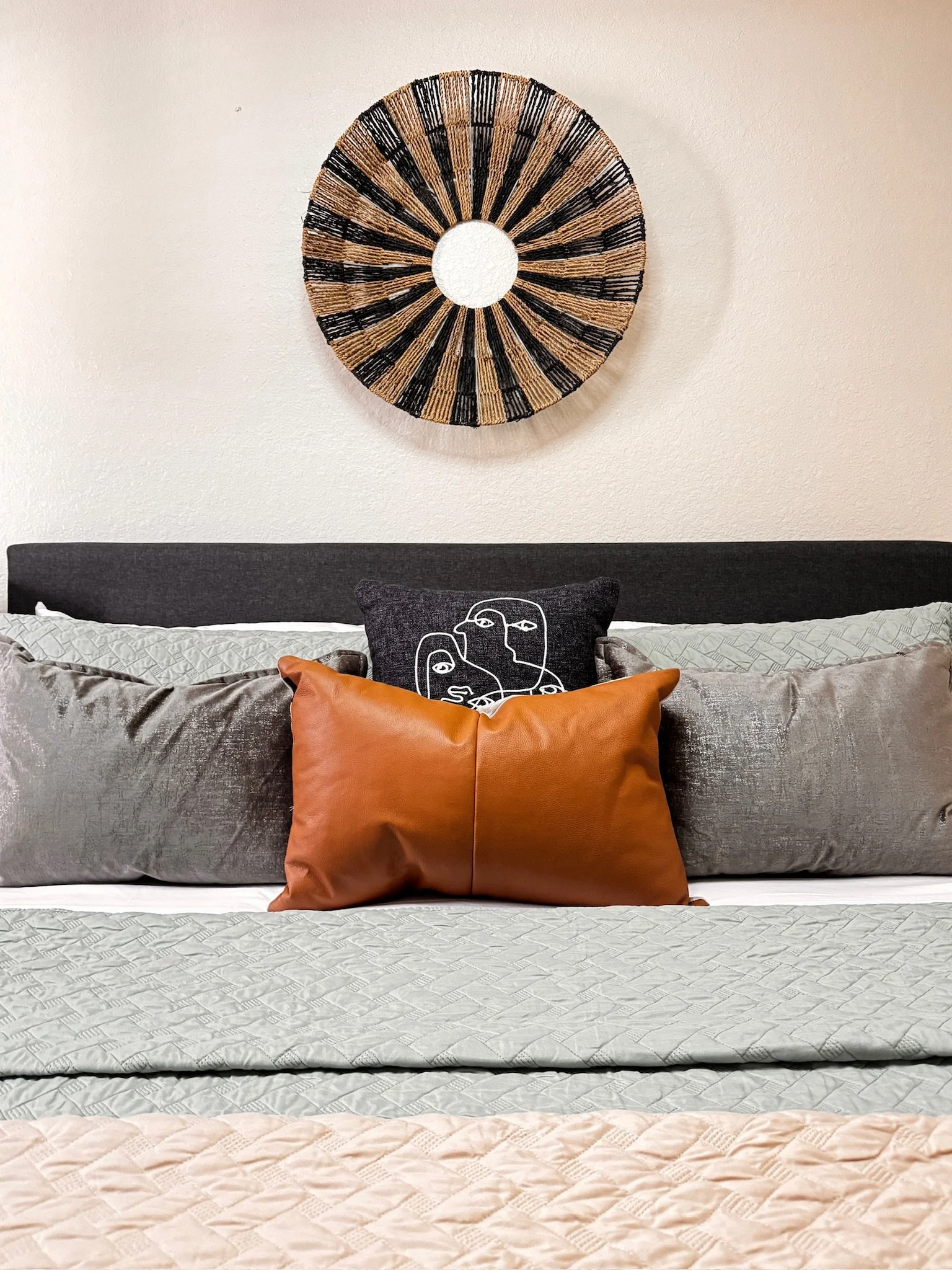 Grab Dream Rentals Bed with pillows