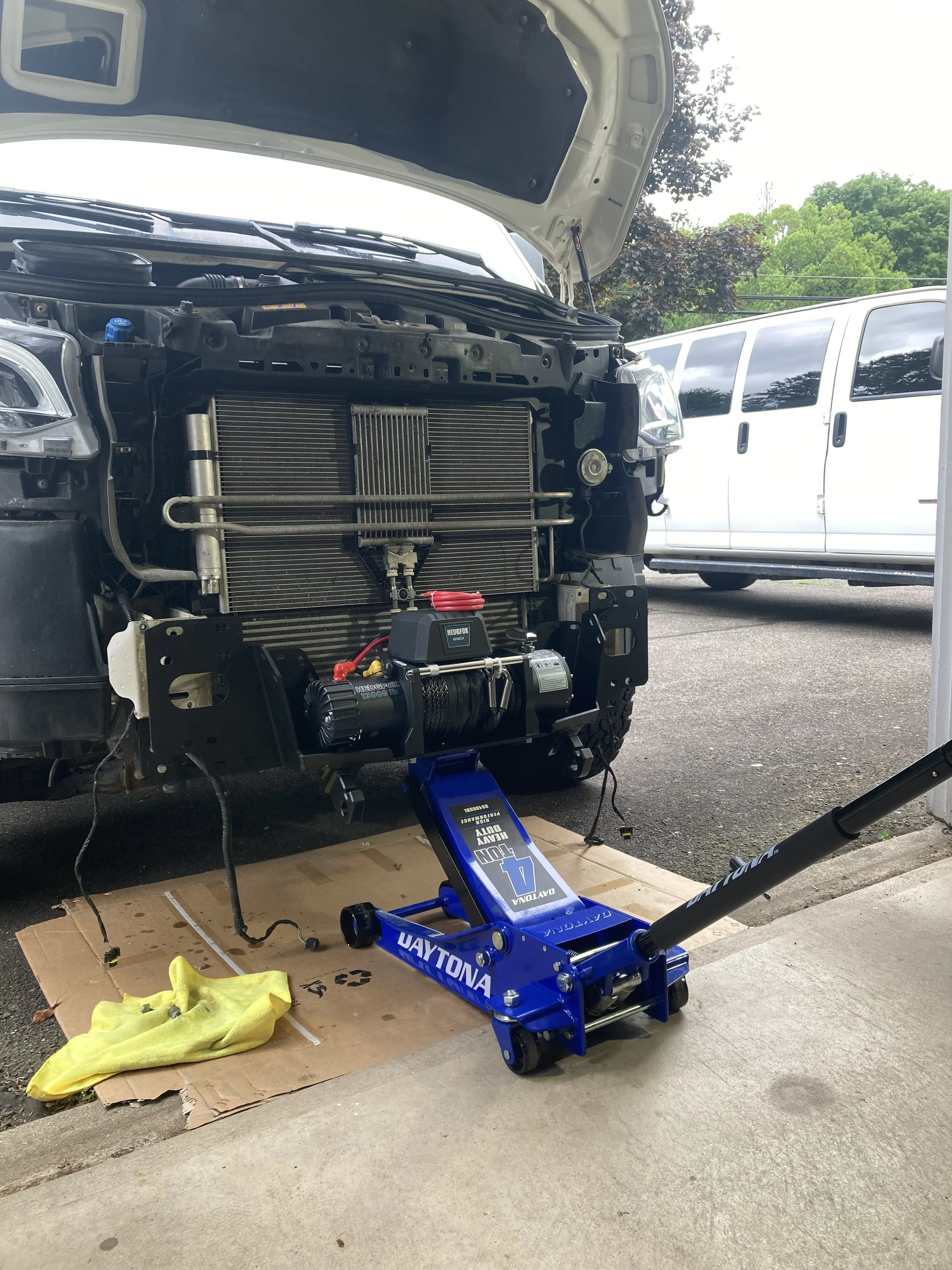 Installed 1300lb Hedgfox Recovery winch