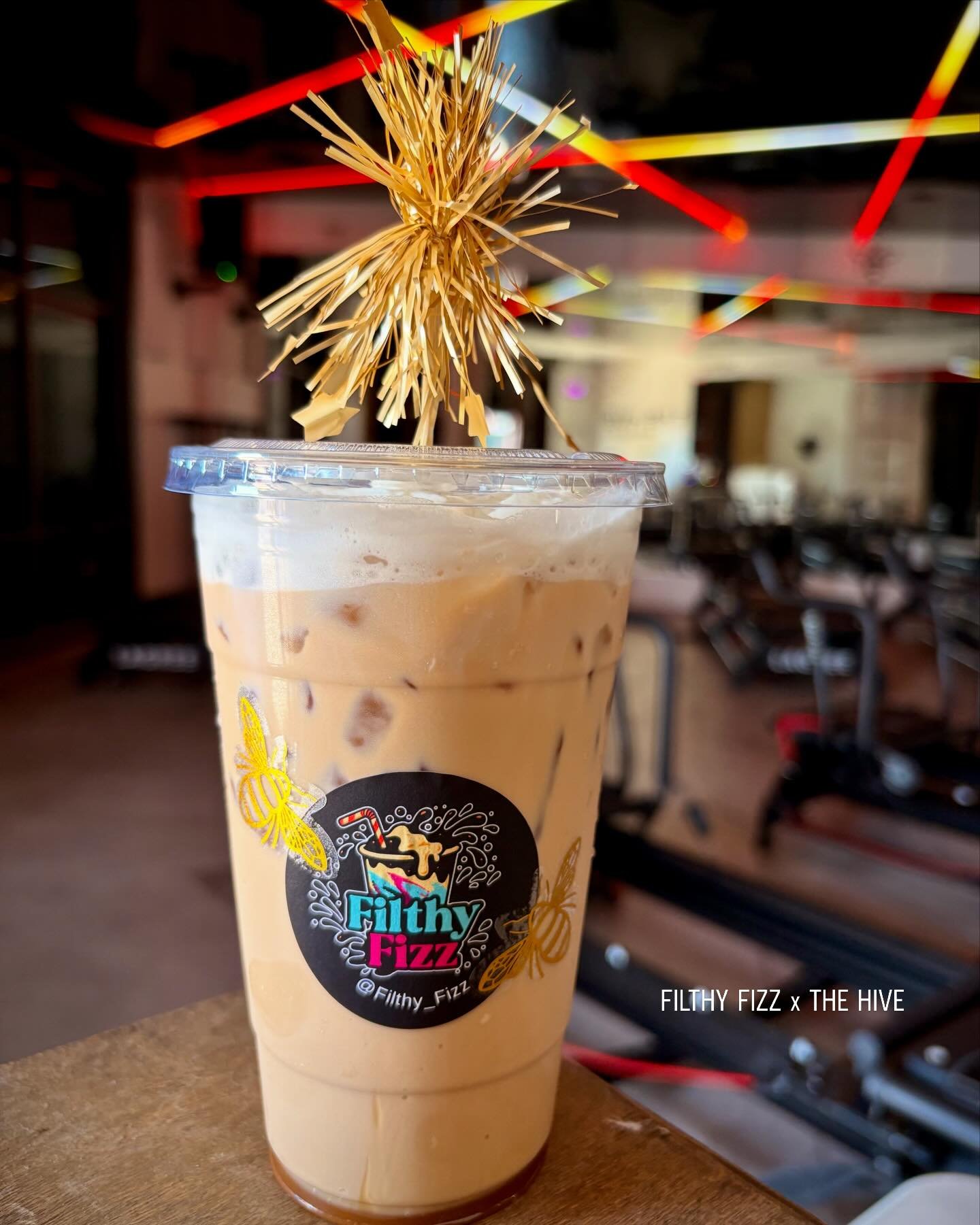 lagree, caffeine &amp; a little bit of filth ⚡️☕️

so grateful to be part of such an amazing weekend for @thehive.lagree 🤍
beautiful studio, beautiful community, and the perfect excuse for post-lagree coffee.

book filthy fizz for your next event, p