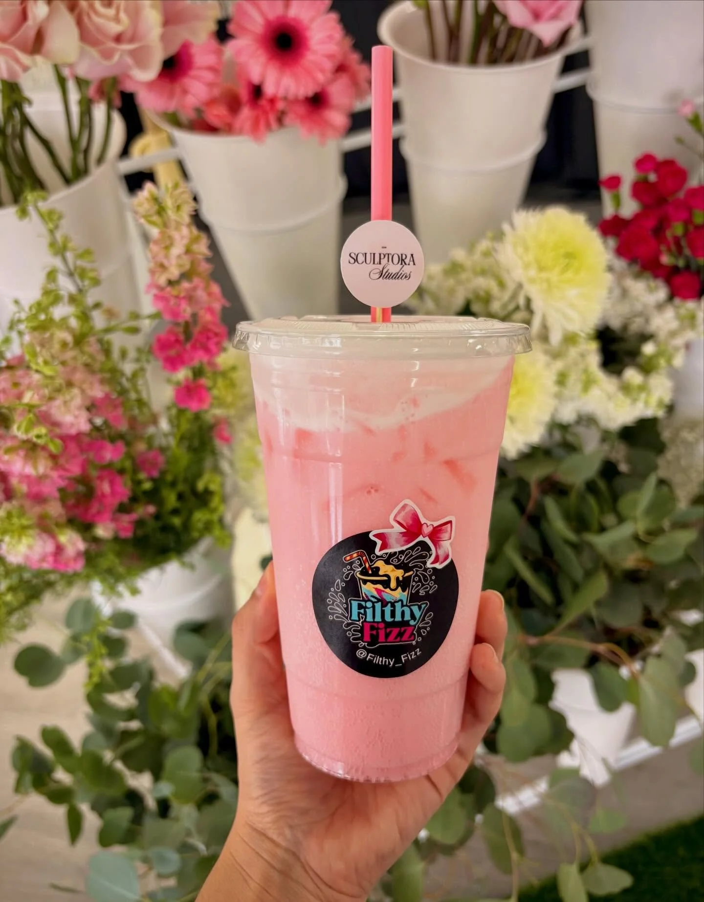 Pilates princess approved 🎀🫧

so grateful I got to be a part of @sculptorastudios very first event. Thank you for trusting Filthy Fizz to add a little sweetness to such a special day 💕

#Dirtysoda #Dirtyalani #Inlandempire #wellness #riverside