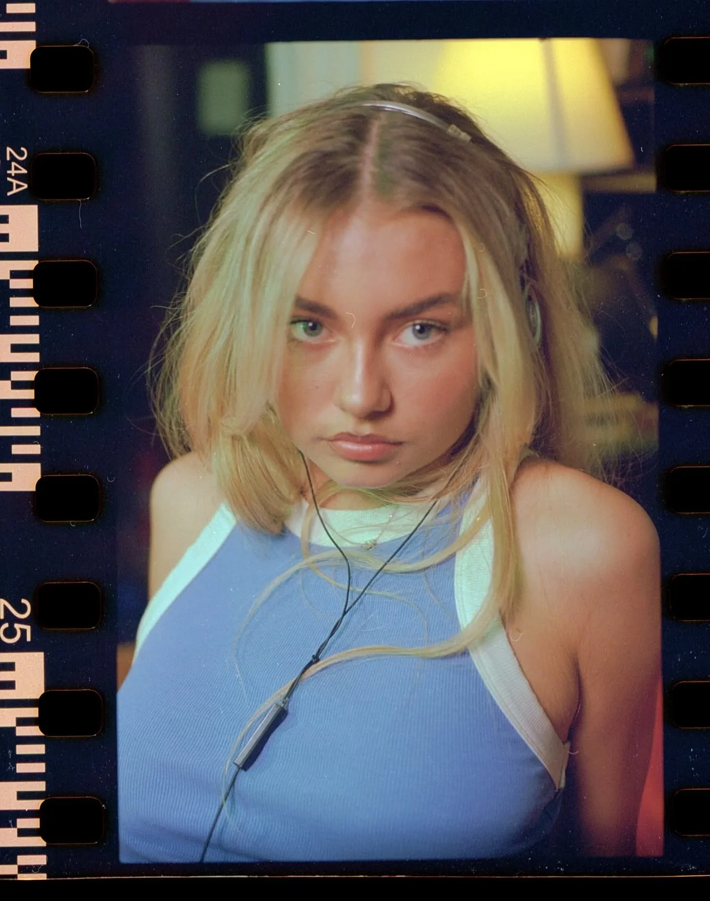 ✨ mixtape Days🎧💿
Model @alexcarmichaell
Creative Direction and Photos by @steven_galeano_
Production Studio @elevensixtysix

🎞️ FujiFilm 200 pushed to 400
.
.
.
#35mmfilm #fujifilm200 #filmportrait #staybrokeshootfilm