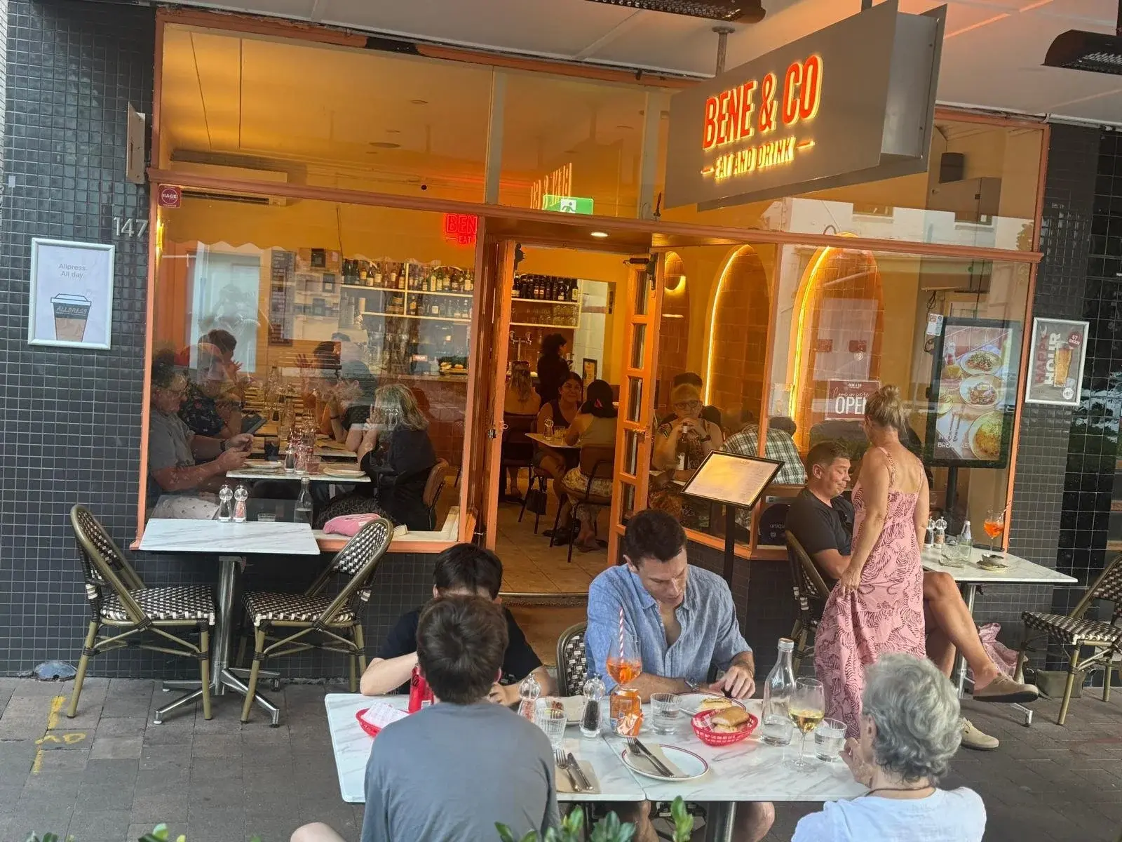 BEST COFFEE IN MCMAHONS POINT: YOUR ULTIMATE ALLPRESS ESPRESSO GUIDE