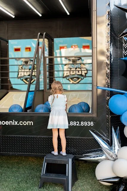 How to Elevate Your Phoenix Holiday Party with Hoop Trailer