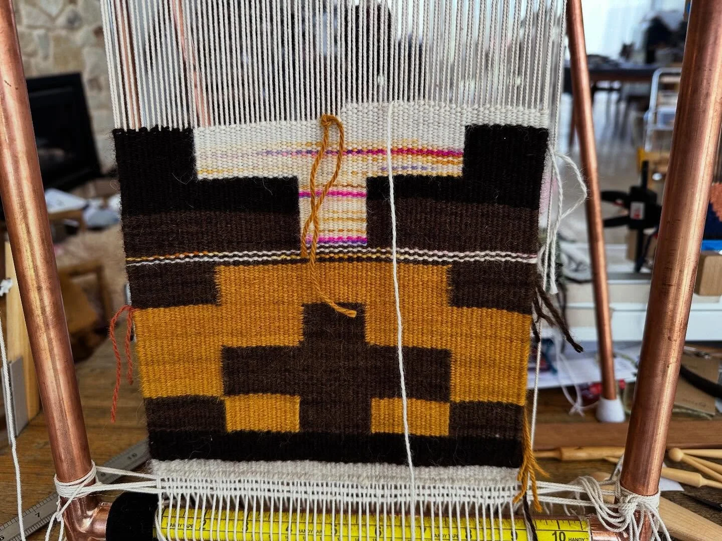 Practice in tapestry and colour theory&mdash;&mdash;