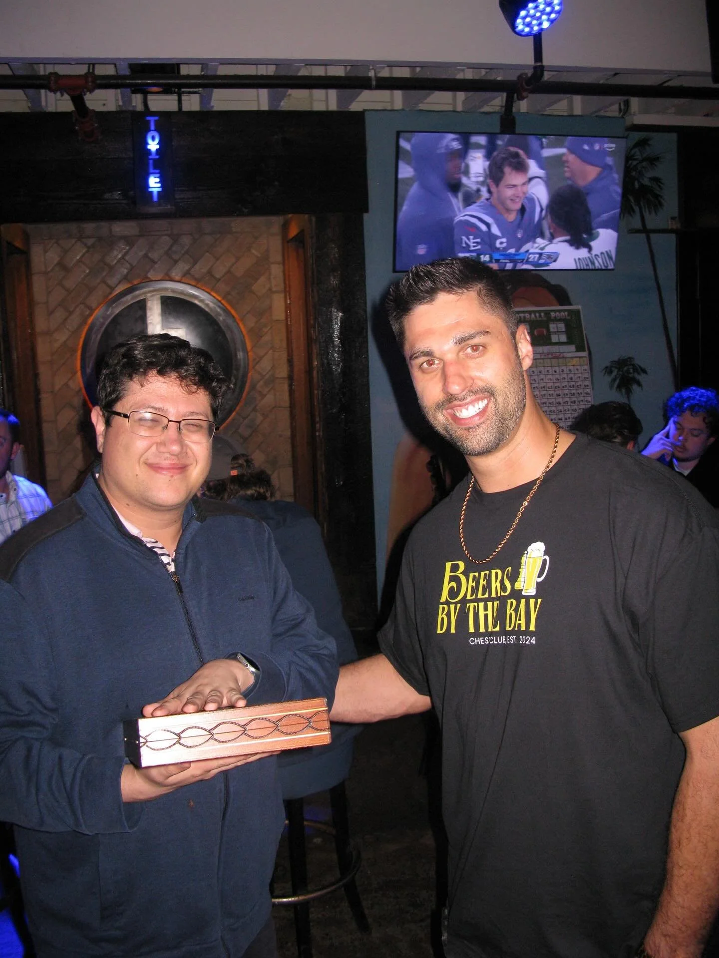 Last night was chess-tastic (besides the Jets loss🏈). Cheers to everyone who came out and played with us! 
See you all again next Thursday at 6:30pm ♟️🍻

We are officially selling our Beers By the Bay club tees, link in bio!!