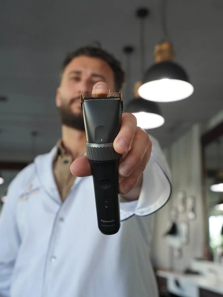 Wir haben die neue GP50 von @panasonicprostylingeu f&uuml;r euch getestet und was soll ich sagen, die Maschine hat uns wirklich &uuml;berzeugt! 🔥

⚖️ Nur 160g auf der Waage, aber mit Power die sich gewaschen hat.

✂️ Was uns am meisten begeistert ha