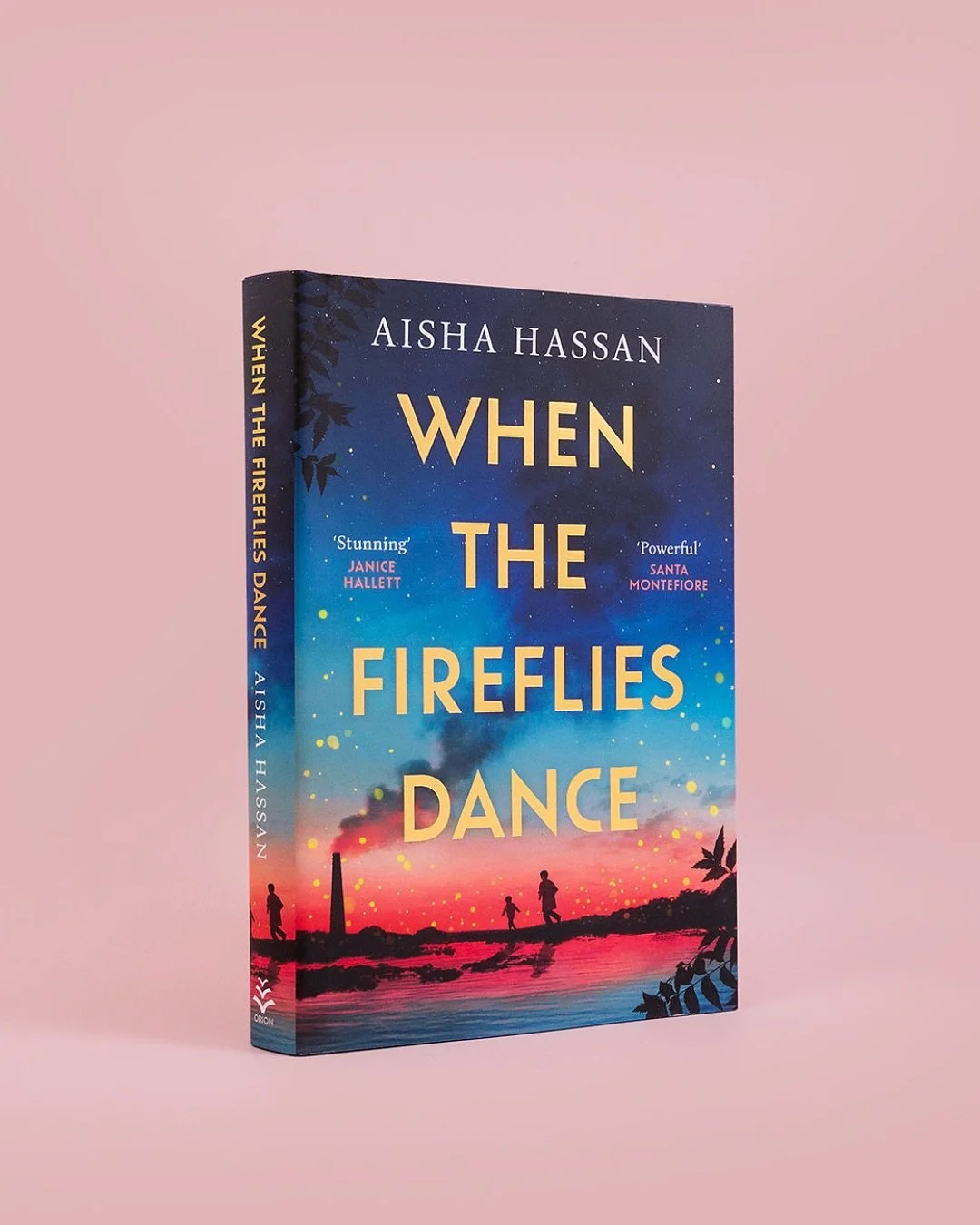 Still pinching myself that When the Fireflies Dance is out in the world! I would love if you can read and leave a review ✨