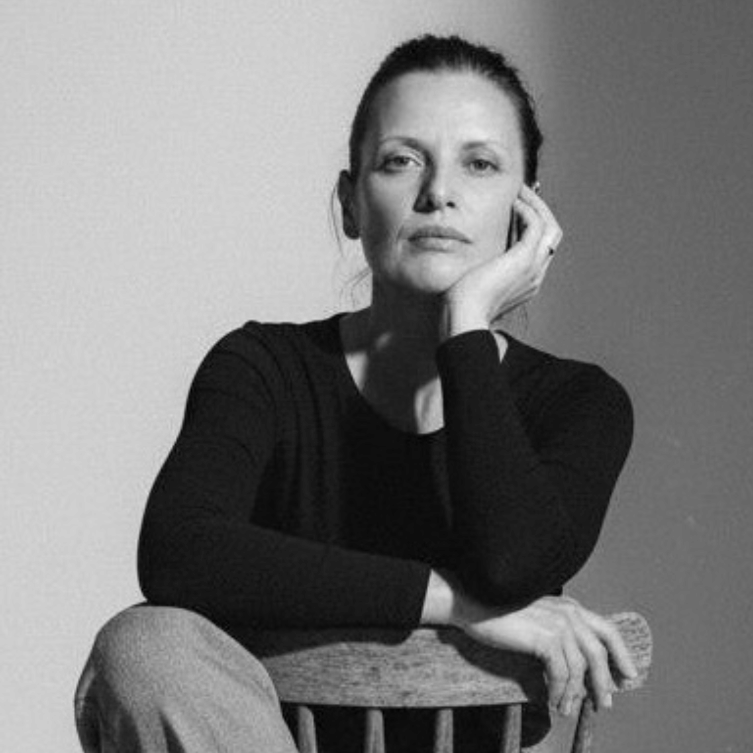 Black-and-white portrait of Maria, the founder of mama digital services