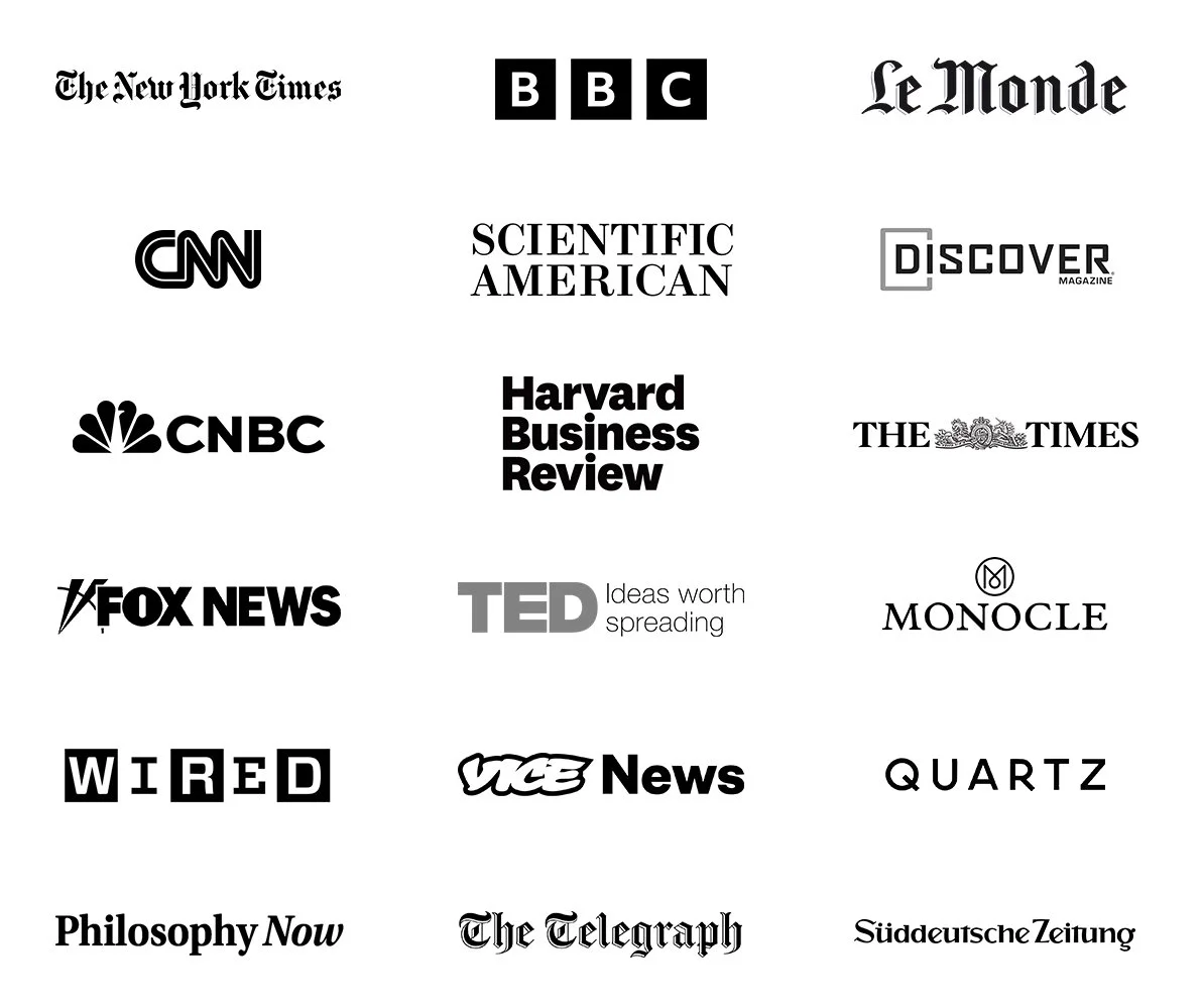 Erilaisia lehtiä ja uutiskanavien logot, kuten The New York Times, BBC, Le Monde, CNN, Scientific American, Discover, CNBC, Harvard Business Review, The Times, Fox News, TED, Monocle, Wired, Vice News, Quartz, Philosophy Now, The Telegraph ja Süddeutsche Zeitung.