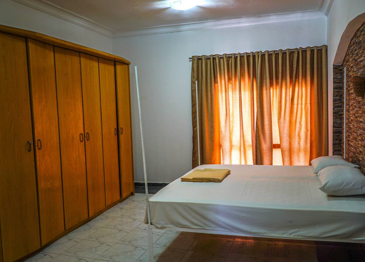 villa 6 bedroom
