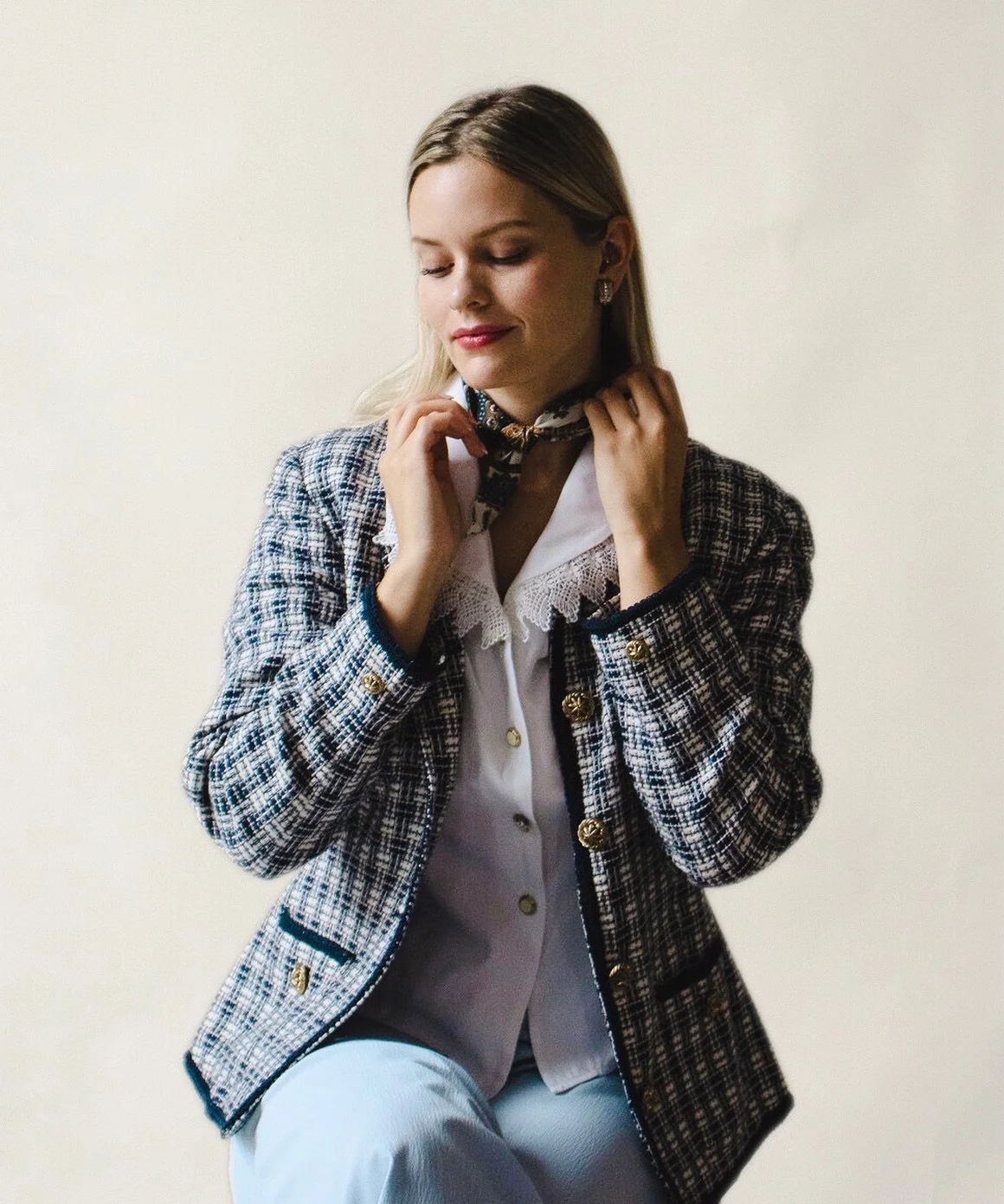 Kuvaan naiseutta kaikissa sen muodoissa, joten olet tervetullut kuvauksiin juuri sellaisena kuin olet!💄T&auml;ss&auml; kuvassa upea Pinja!🌹

🔑 henkil&ouml;kuvaus naiseus kauneus muoti pukeutuminen tyyli naiset

#naisyritt&auml;j&auml;t #valokuvaus