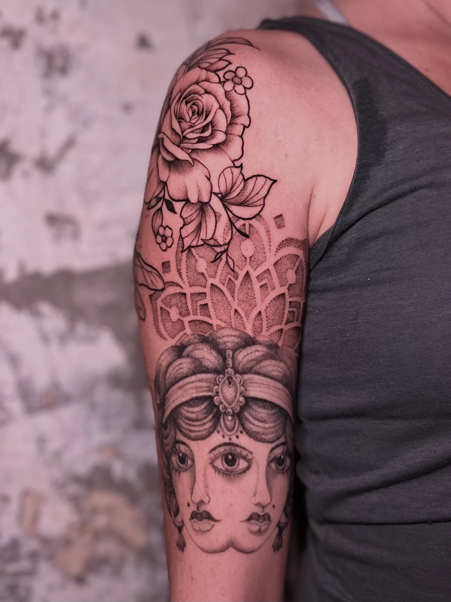 west-palm-beach-dotwork-mandala-tattoo.jpg