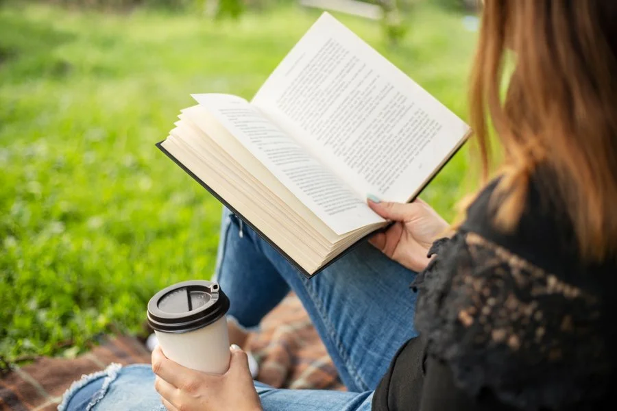 Why Your Hormone Replacement Therapy (HRT) Feels Less Effective in Summer — And How Integrative Hormone Care Can Help