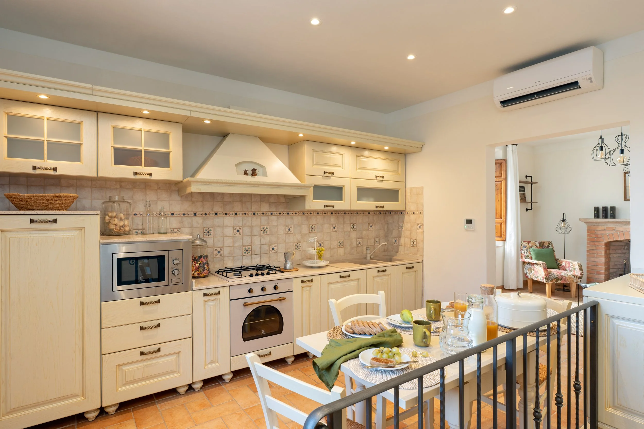 MANERI_CASA MARIA_Davide Meneghini.WEB.015.jpg