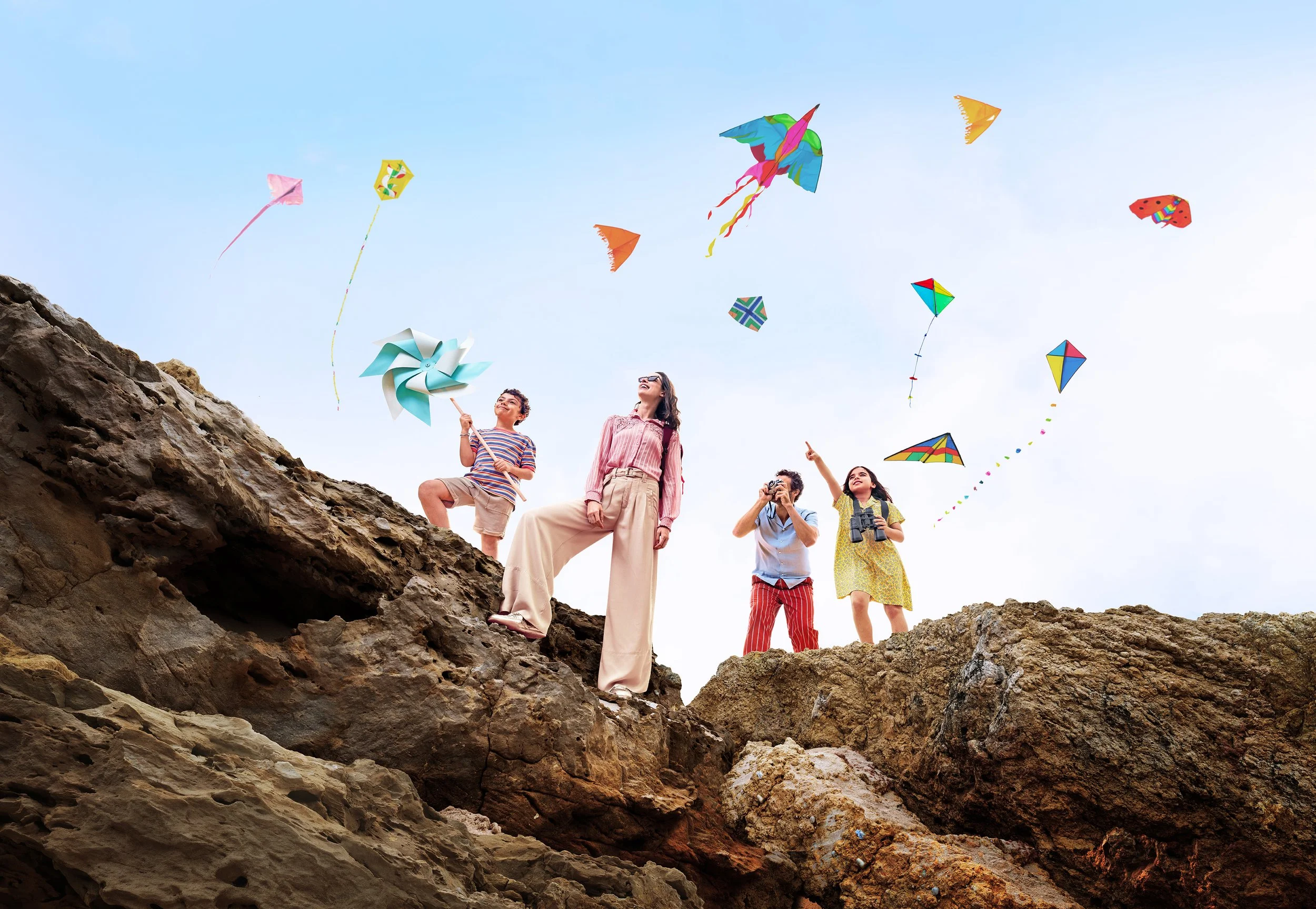 12418080C10rgb_R3_Hilltop_Kites.jpg
