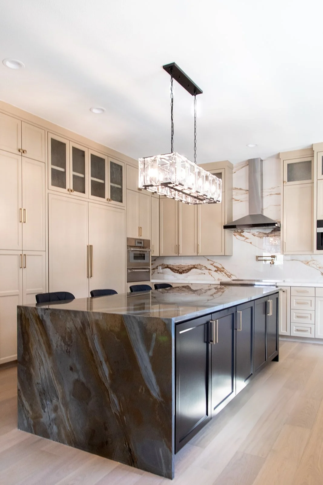 6441 FOREST HIGHLANDS_061.jpg