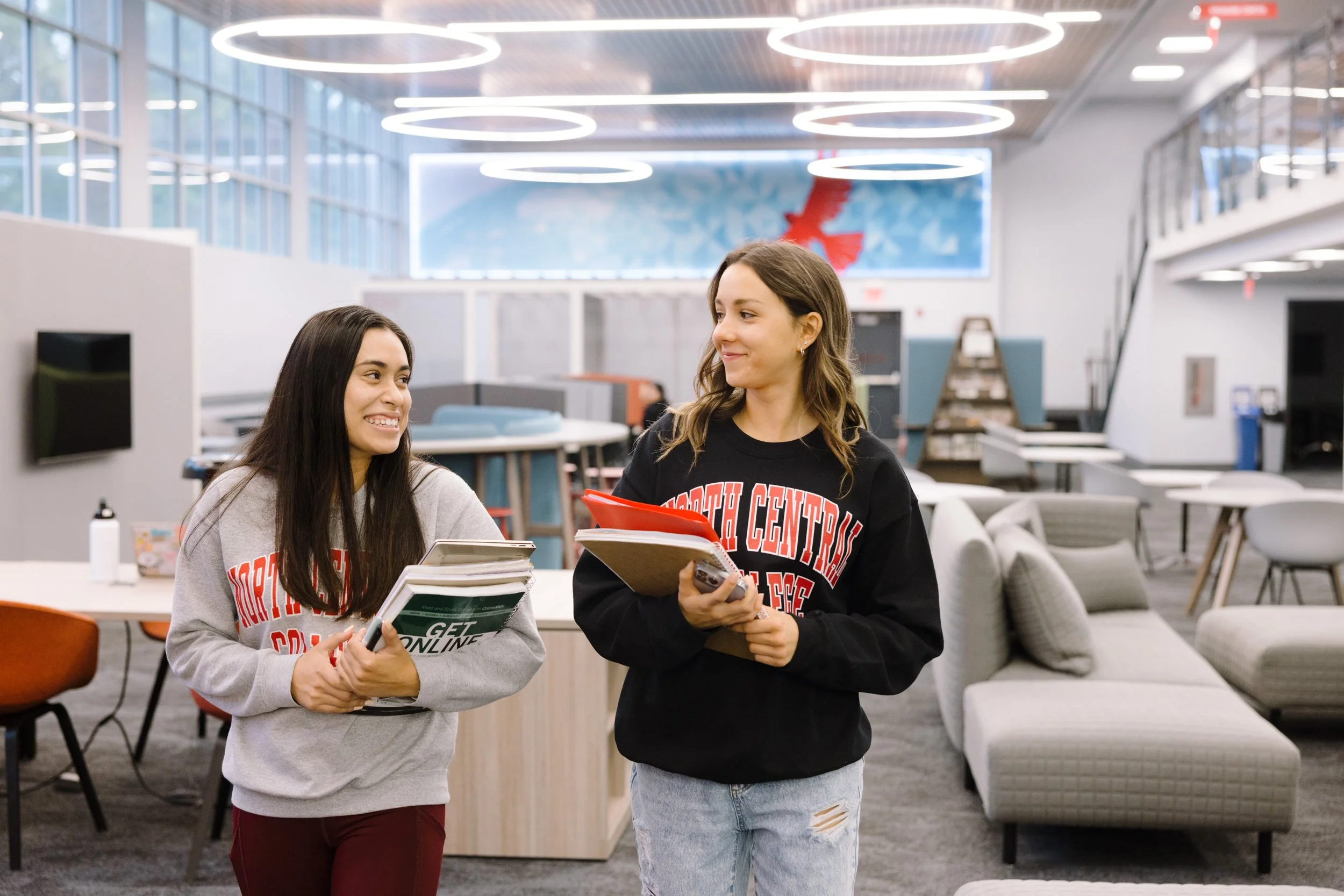 marketing-images-for-chicago-college