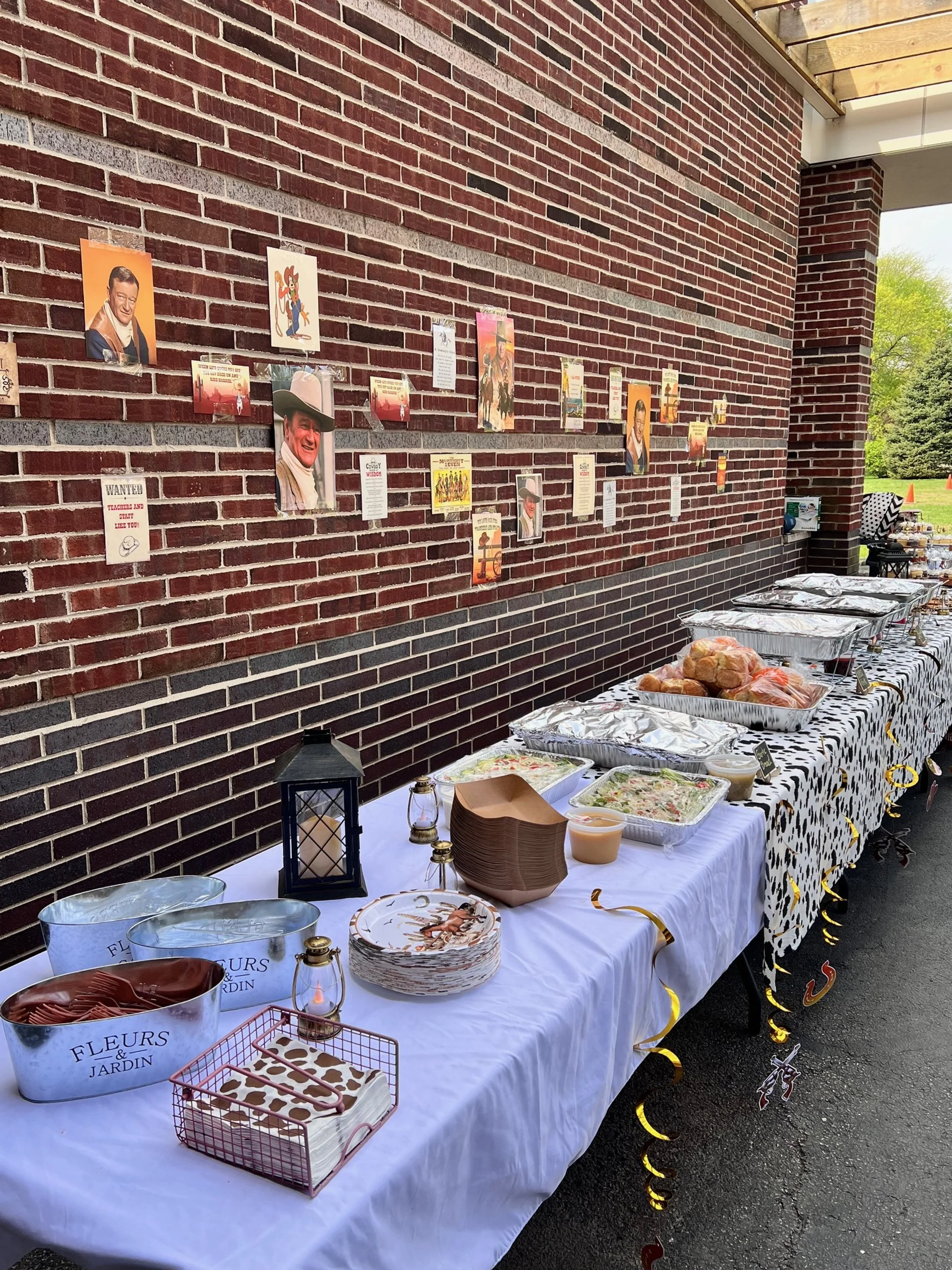 Teacher Appreciation Week (VOLUNTEERS NEEDED)