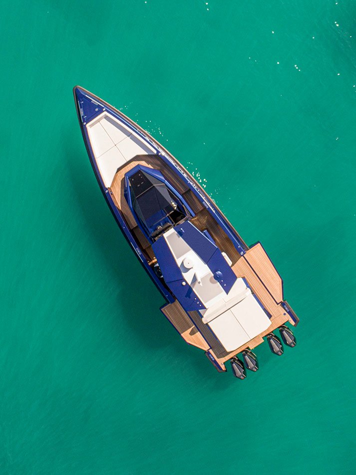 Crewed vs. Owner-Operated Yachts: What’s Right for You?