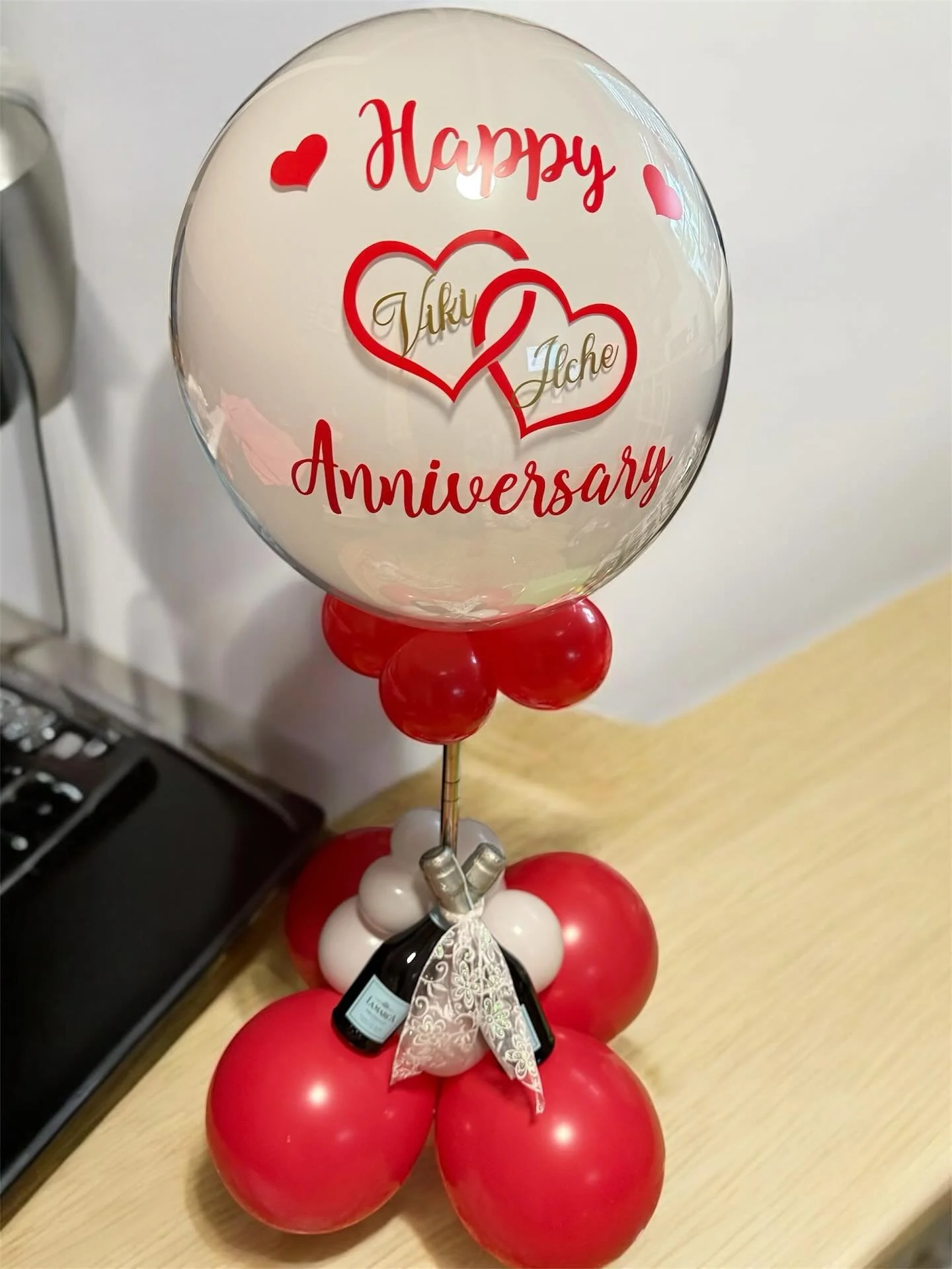 β¨ Love is in the air β¨
Celebrating a special milestone with this gorgeous anniversary balloon arrangement πβ€οΈ Perfect for adding joy and sparkle to the day!
#HappyAnniversary #BalloonDecor #AnniversaryCelebration #LoveInTheAir #BalloonDesign #NJBal