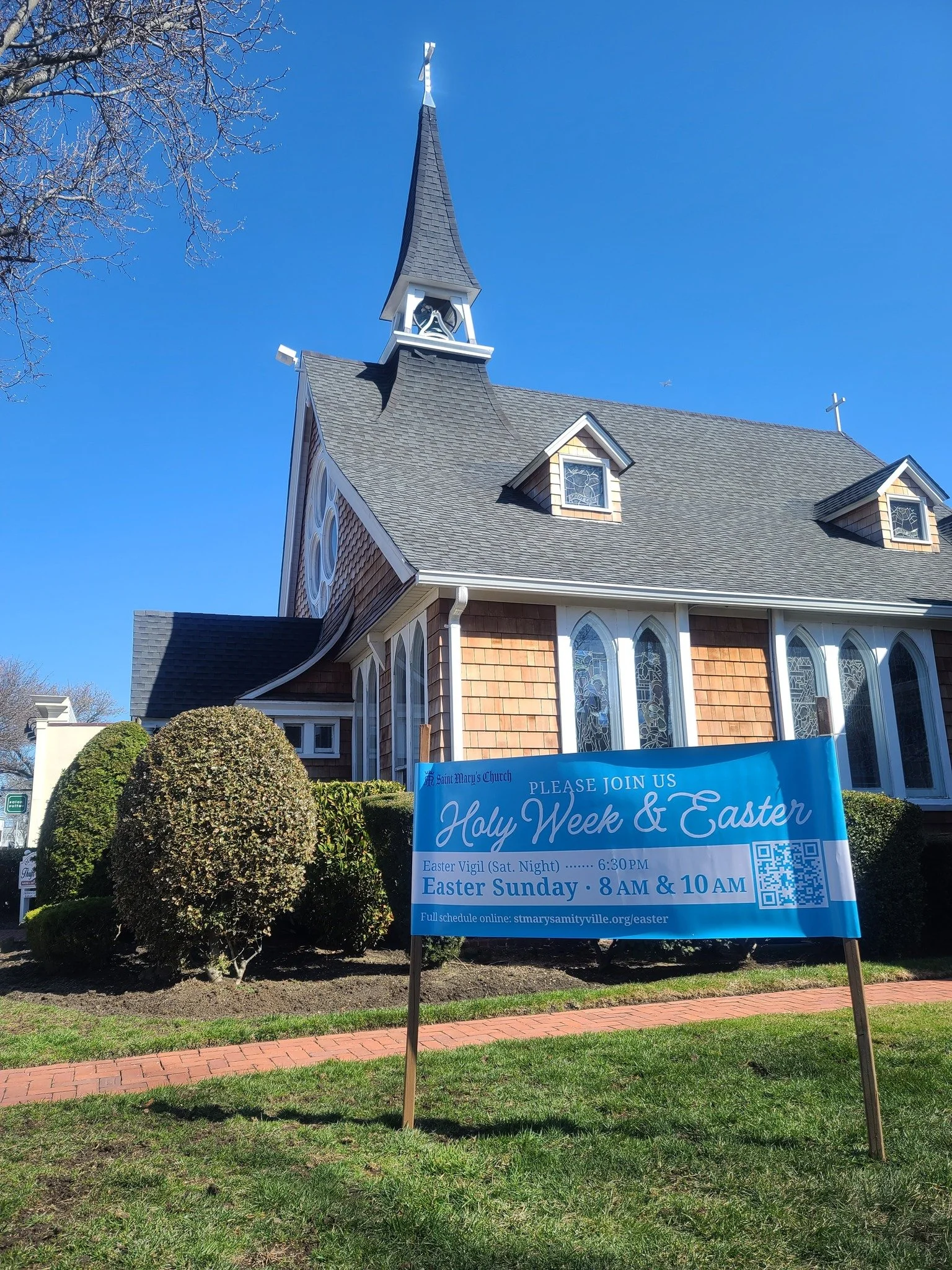 Join us on Easter! 

The Great Vigil of Easter: Saturday 4/4 at 6:30 p.m. Lighting of the Paschal Candle, Renewal of Baptismal Vows, first Mass of Easter 

Easter Sunday: 4/5 at 8:00 a.m. Low Mass with Hymns.
 &amp; 10:00 a.m. Sung Mass with incense.