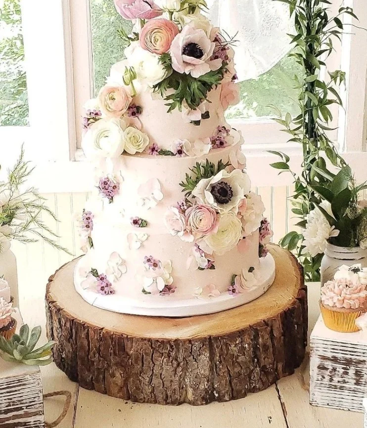 Wood Piece Cake Stand