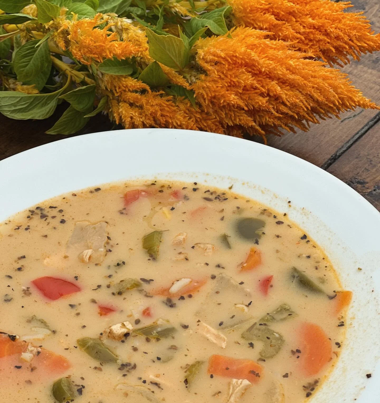 It might be a wee bit gloomy out there, but it&rsquo;s bright, cozy, and full of cheer in here!
And if this homemade soup doesn&rsquo;t lift your spirits, we don&rsquo;t know what will&hellip;

Chicken &amp; Rice Soup &mdash; warm, hearty, and soul-s