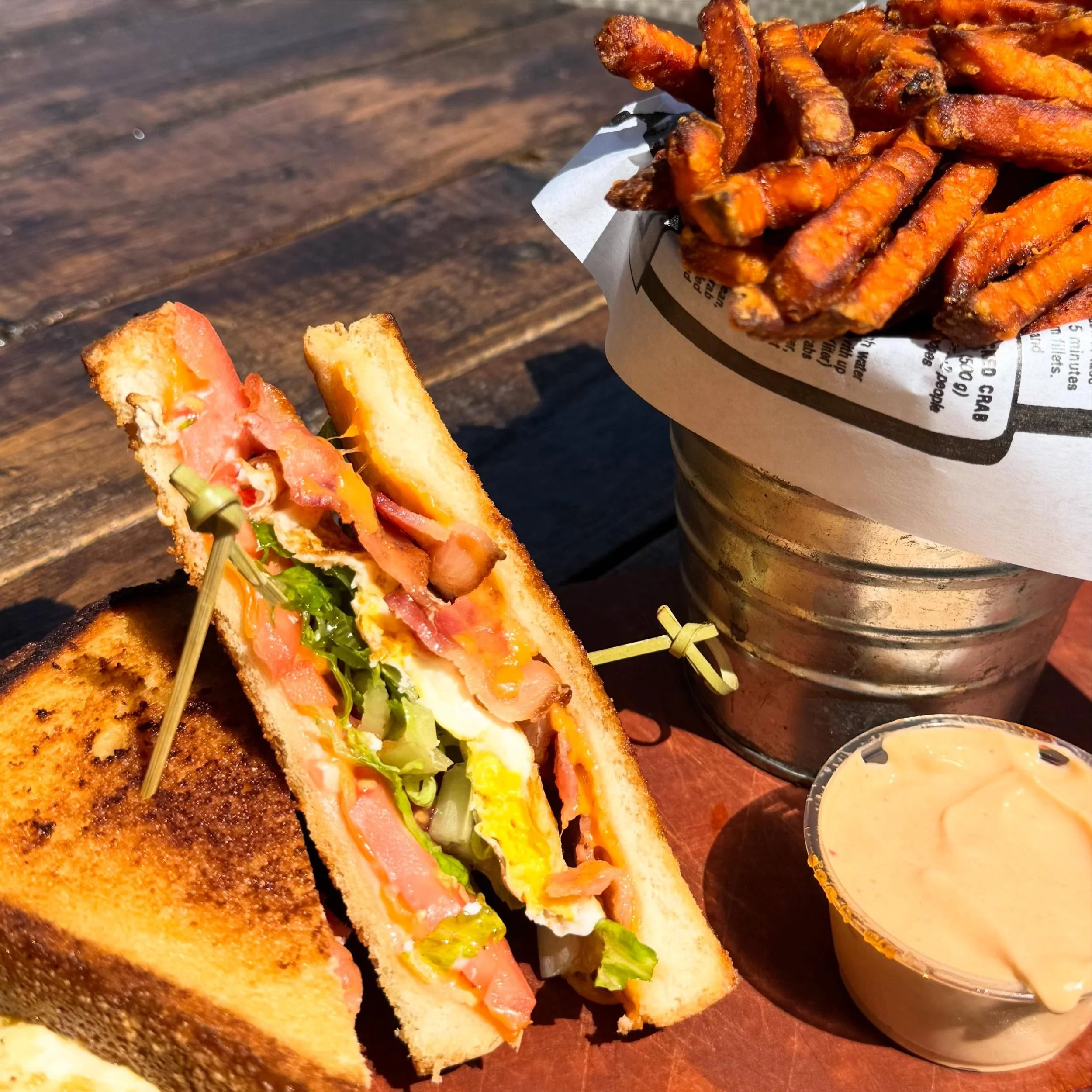 Start your week with great food, friendly service and a view you don&rsquo;t get everywhere&hellip;
Todays feature,
Fried Egg BLT w/ sweet fried and chipotle aioli!

Sunshine &amp; Smiles over here today!