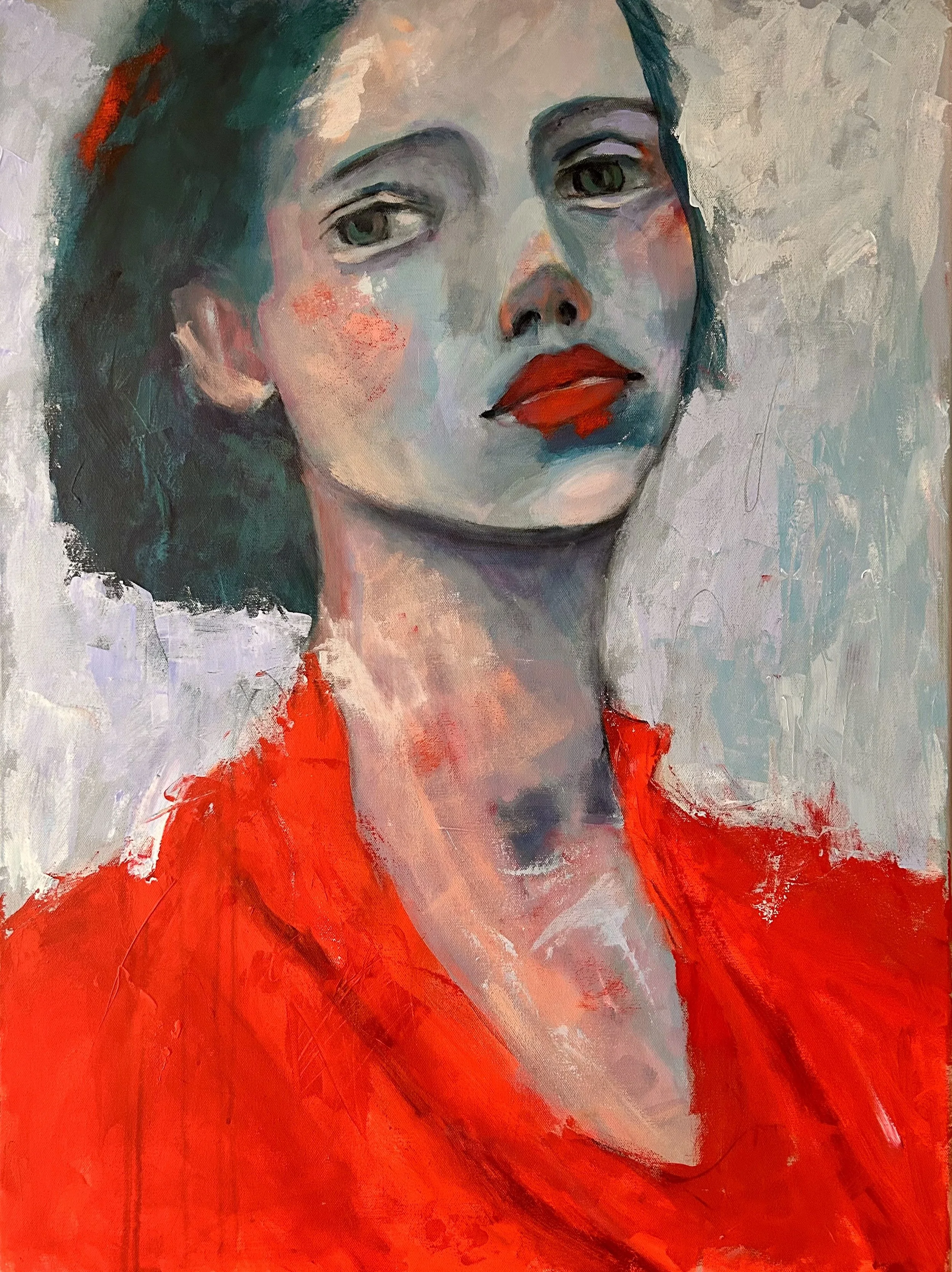 Ein Gemälde eines weiblichen Porträts mit roten Lippen und rotem Kleid.