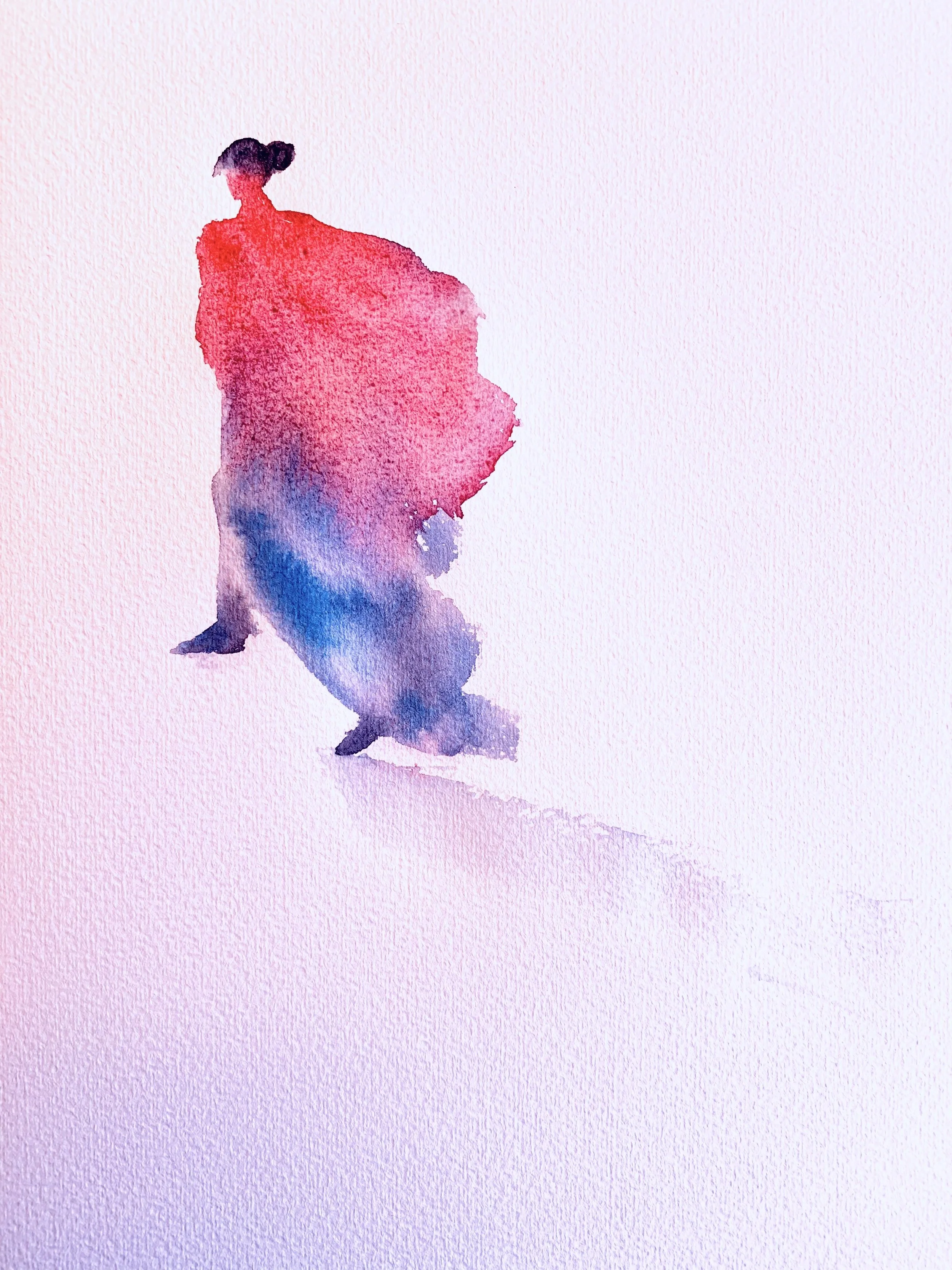 Aquarellzeichnung einer stehenden Frau mit hochgestecktem Haar vor hellem Hintergrund.