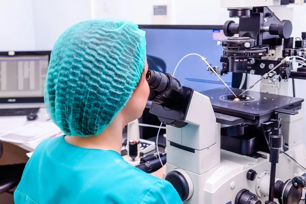 Why the Lab at Your Fertility Clinic Matters &amp; What To Consider
