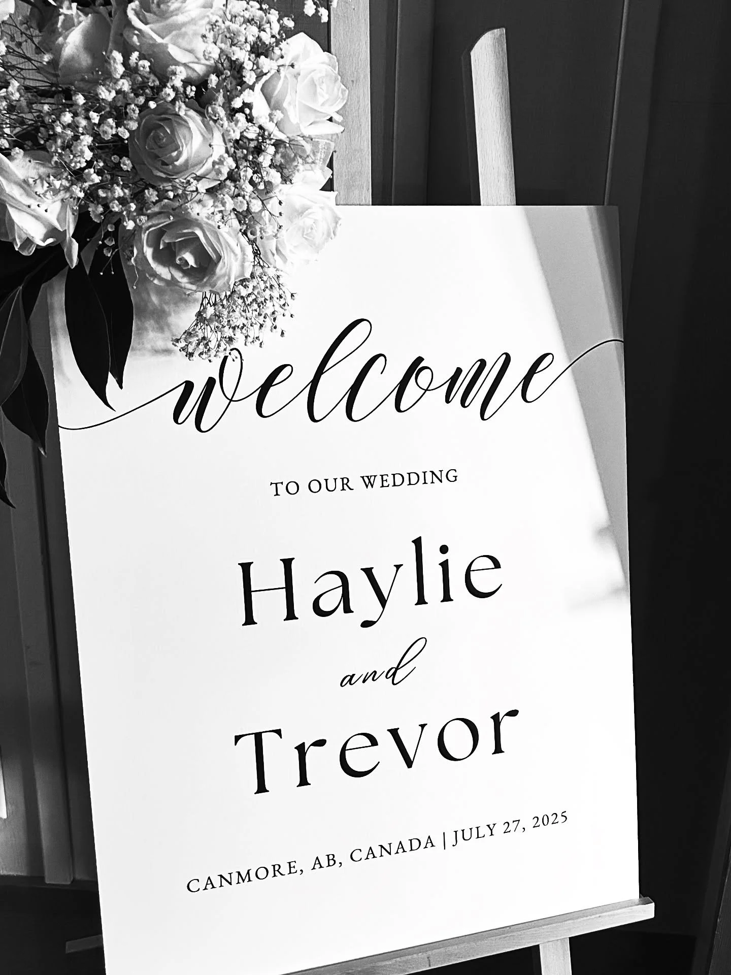 I loved every minute of bringing this space to life for my beautiful couple who flew in all the way from the States! My bride had such a timeless, elegant style, and I wanted every detail to reflect that while allowing the stunning landscape just bey