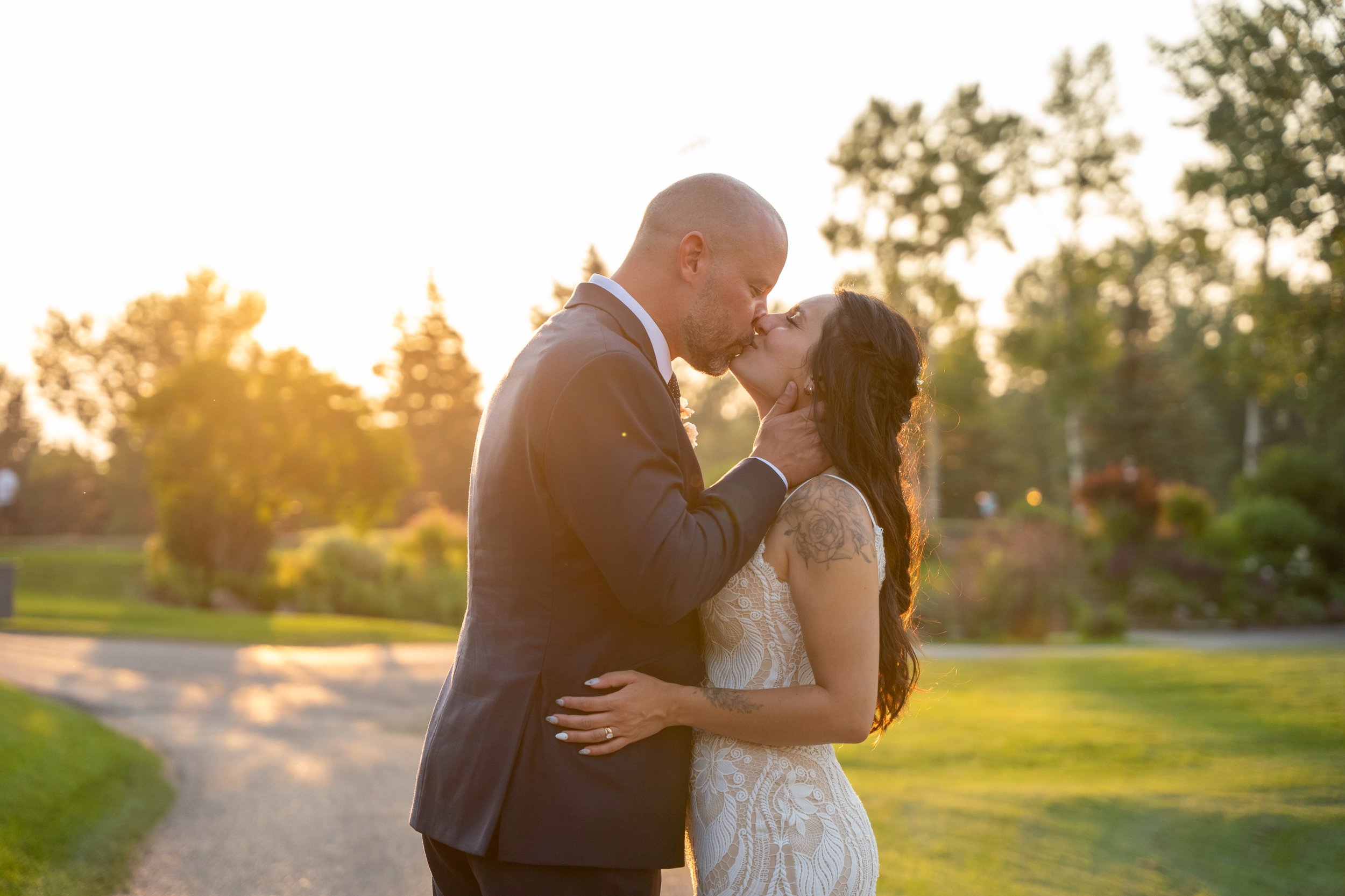 Magda + Matt | 07.18.2026

A perfect day 🤍🥂🍾

Venue: @valleyridgegolfclub 
Photo/video: @westwoodweddings 
Planning/coordination: @eventsby.sandra 
Dress: @thebridalboutiqueyyc 
Hair: @tasharose.hairboutique