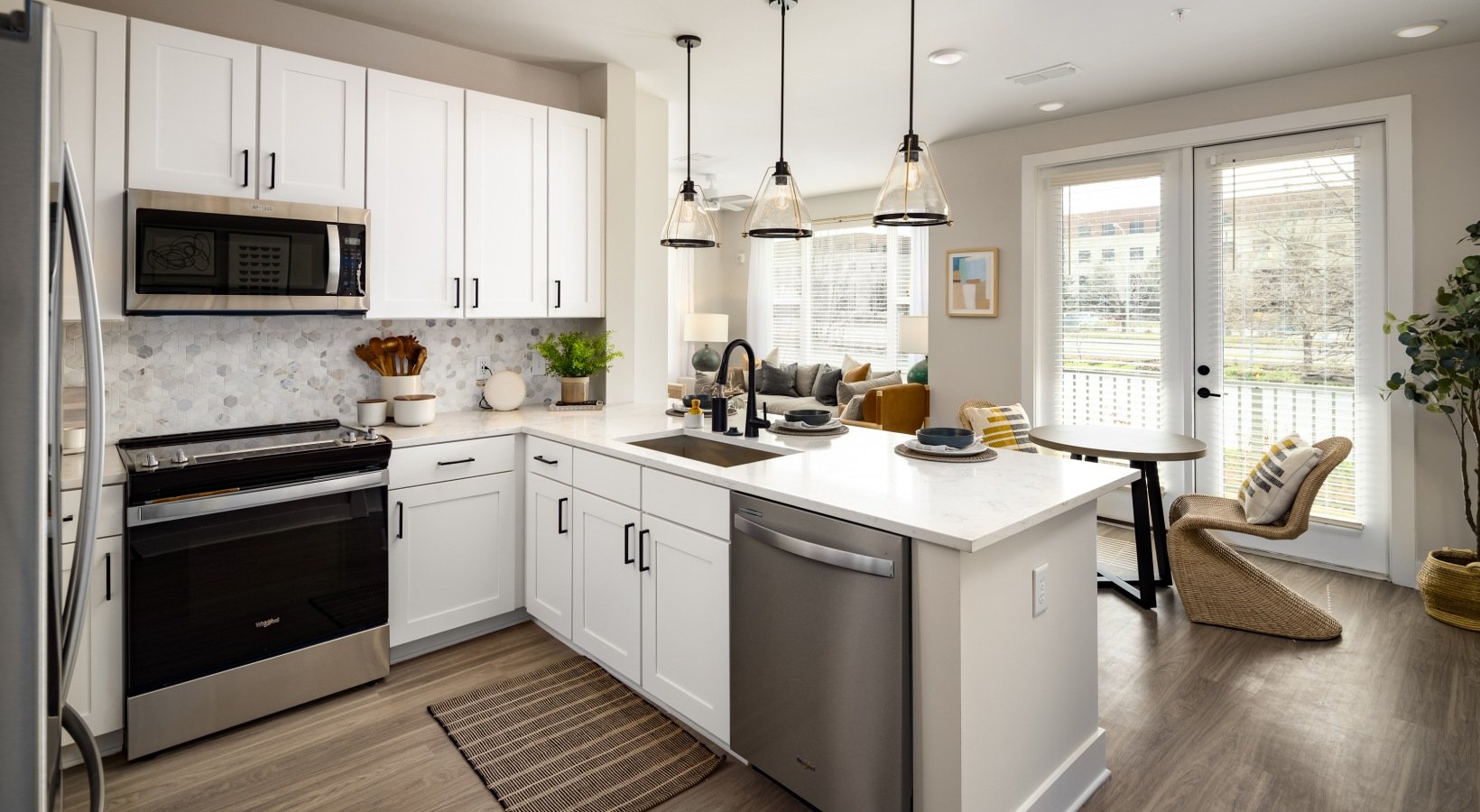 Soundwater_Interiors_0202-0d9d01e985e9715649765e1c736deb75.jpg