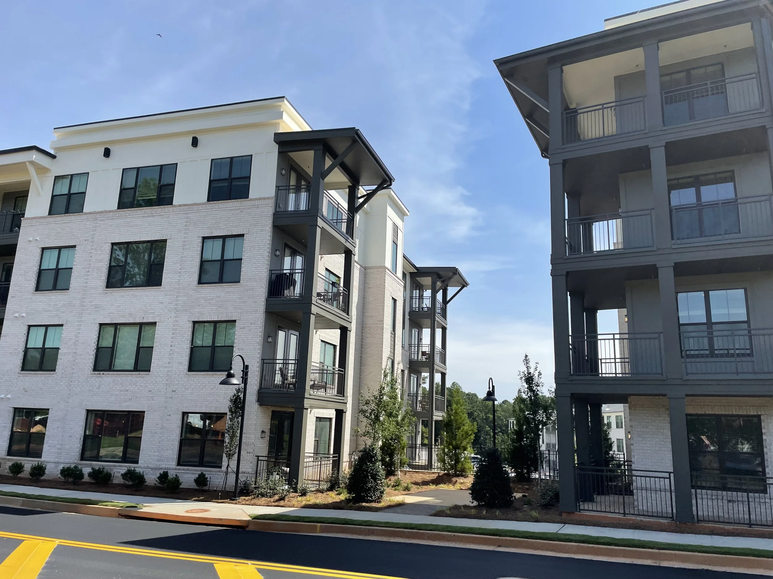 opening between 1000 and 4000.jpg