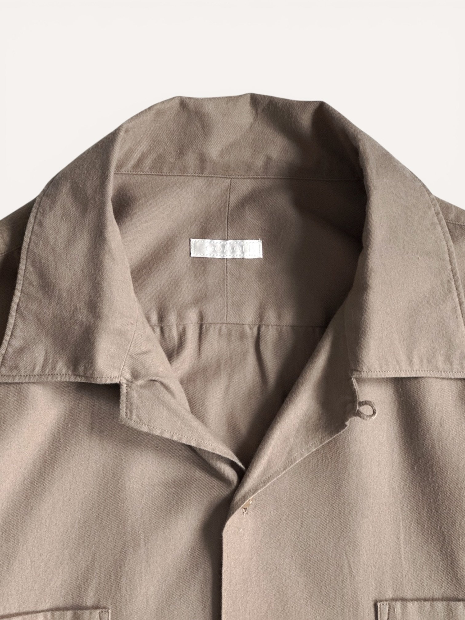 Comoli_TwoPocketShirt_CU-Photoroom 3.JPG