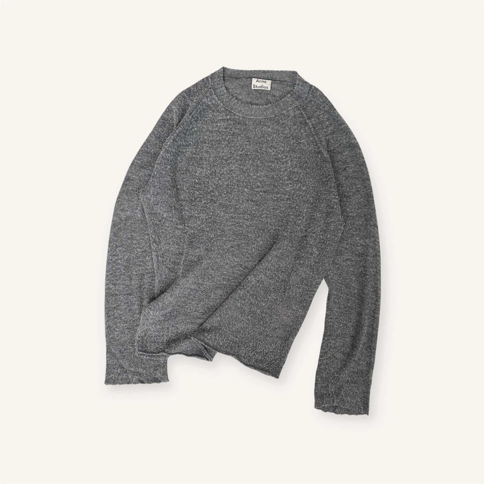 Raglan Sleeve Sweater in Summer-Weight Blend