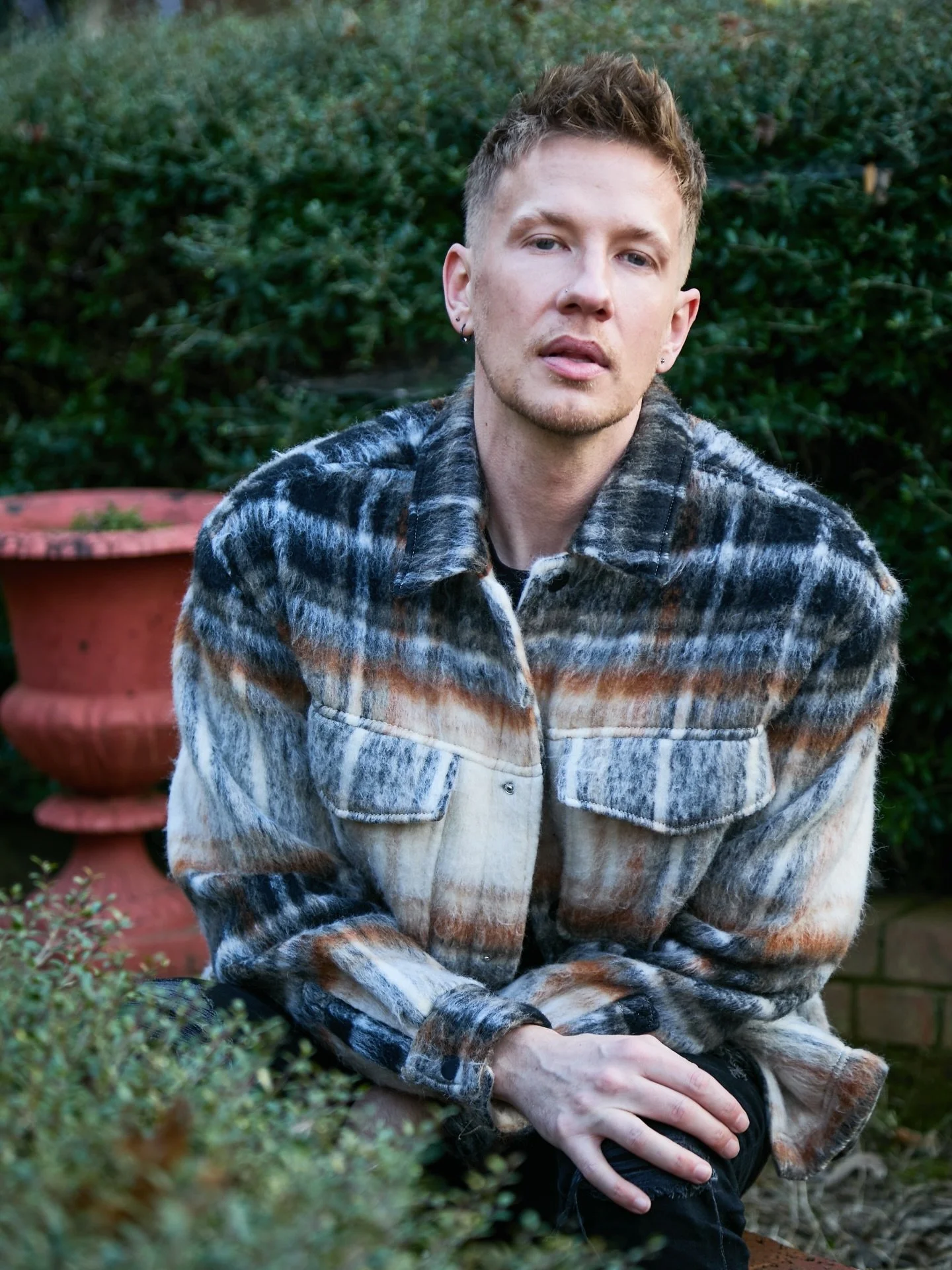 A little reminder for the ones sprinting into December like their life depends on it&hellip;

Every Q4, the industry goes feral.
Everyone is stacking books, squeezing people in, opening extra days, chasing the biggest month of the year like it&rsquo;