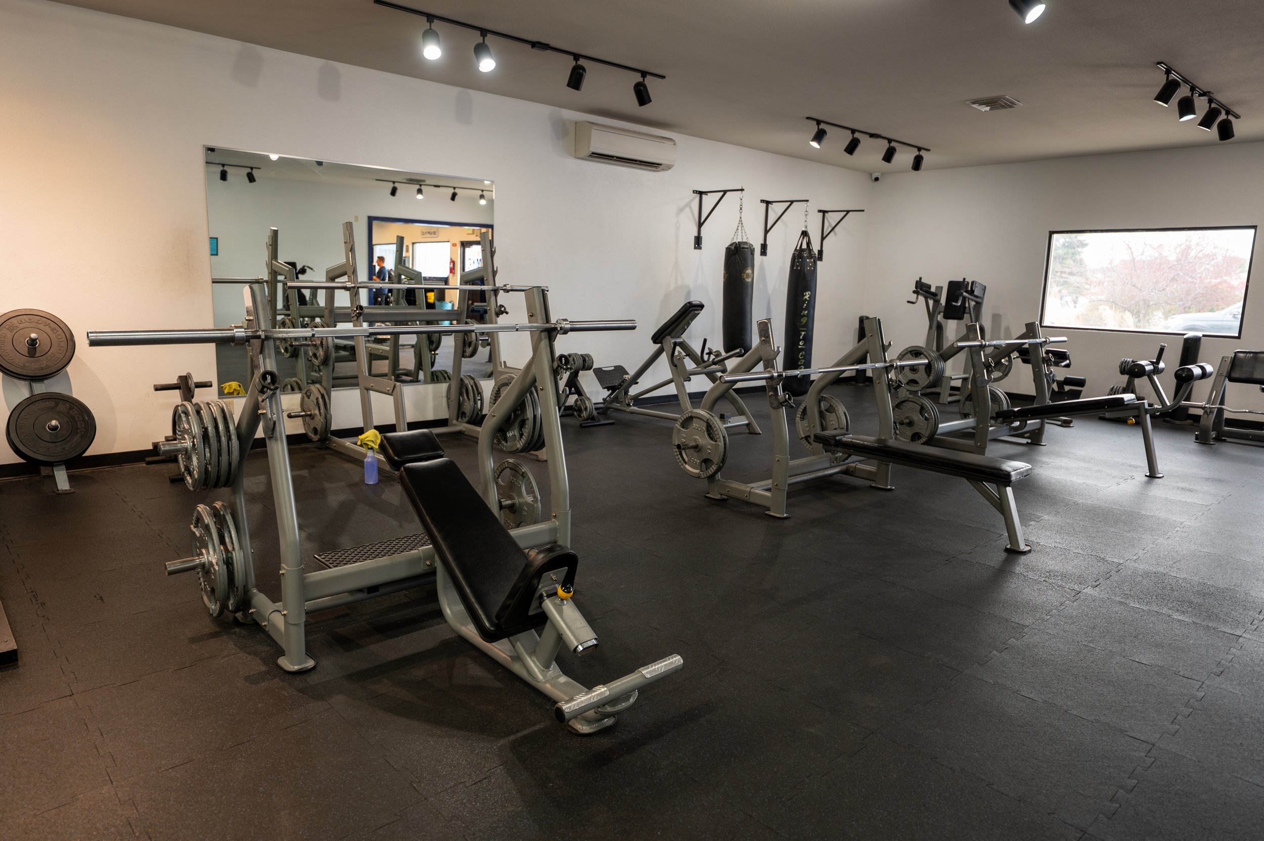 Gym Empty-3.jpg