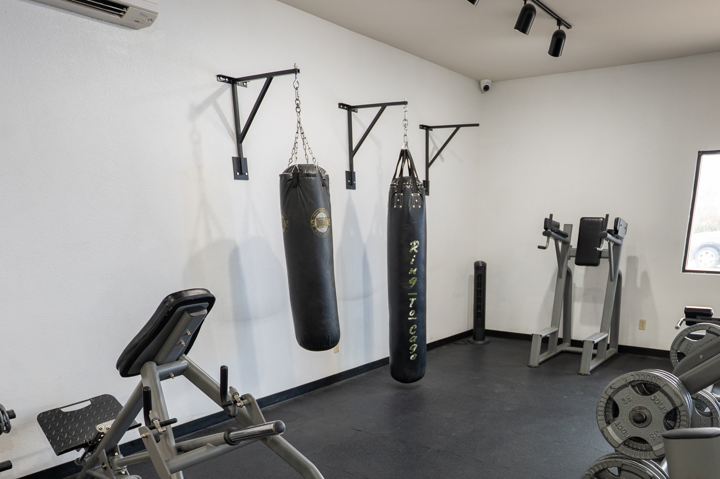 Gym Empty-13.jpg